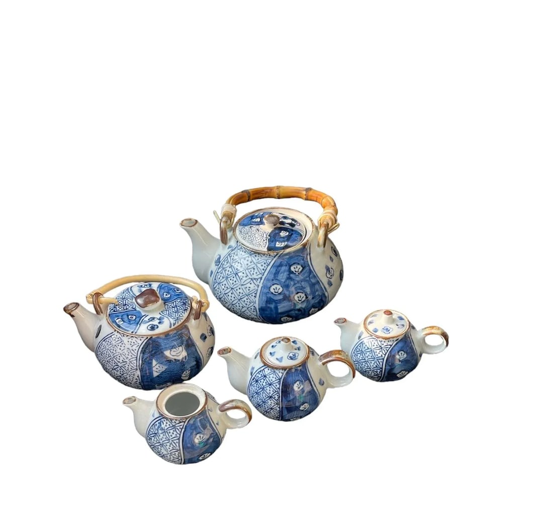 Late 20th Century Japanese Sometsuke Entertaining Set- 71 Pieces - 3