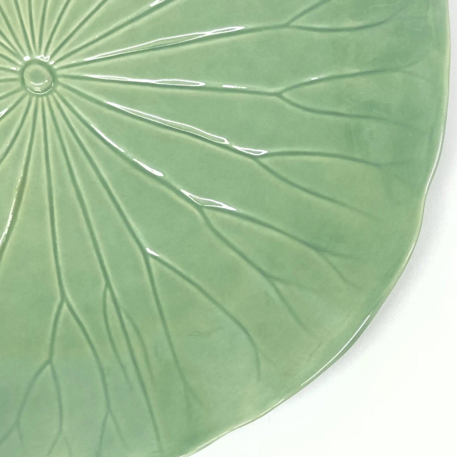 Gigantic Lotus Serving Platter by Poppytrail for Metlox - 7