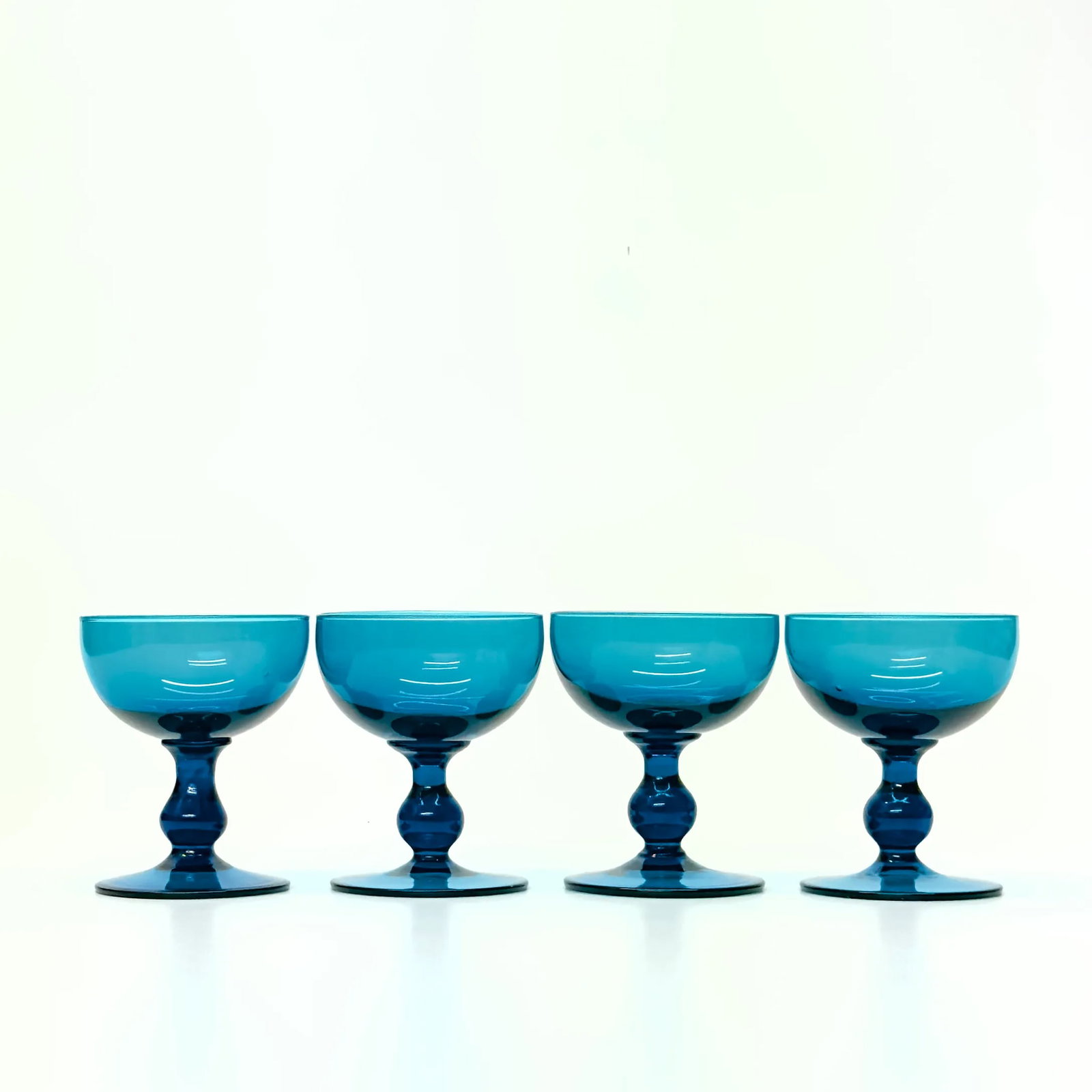 Translucent Turquoise Wine Glasses in the Manner of Carlo Moretti - Set of 4 - 3