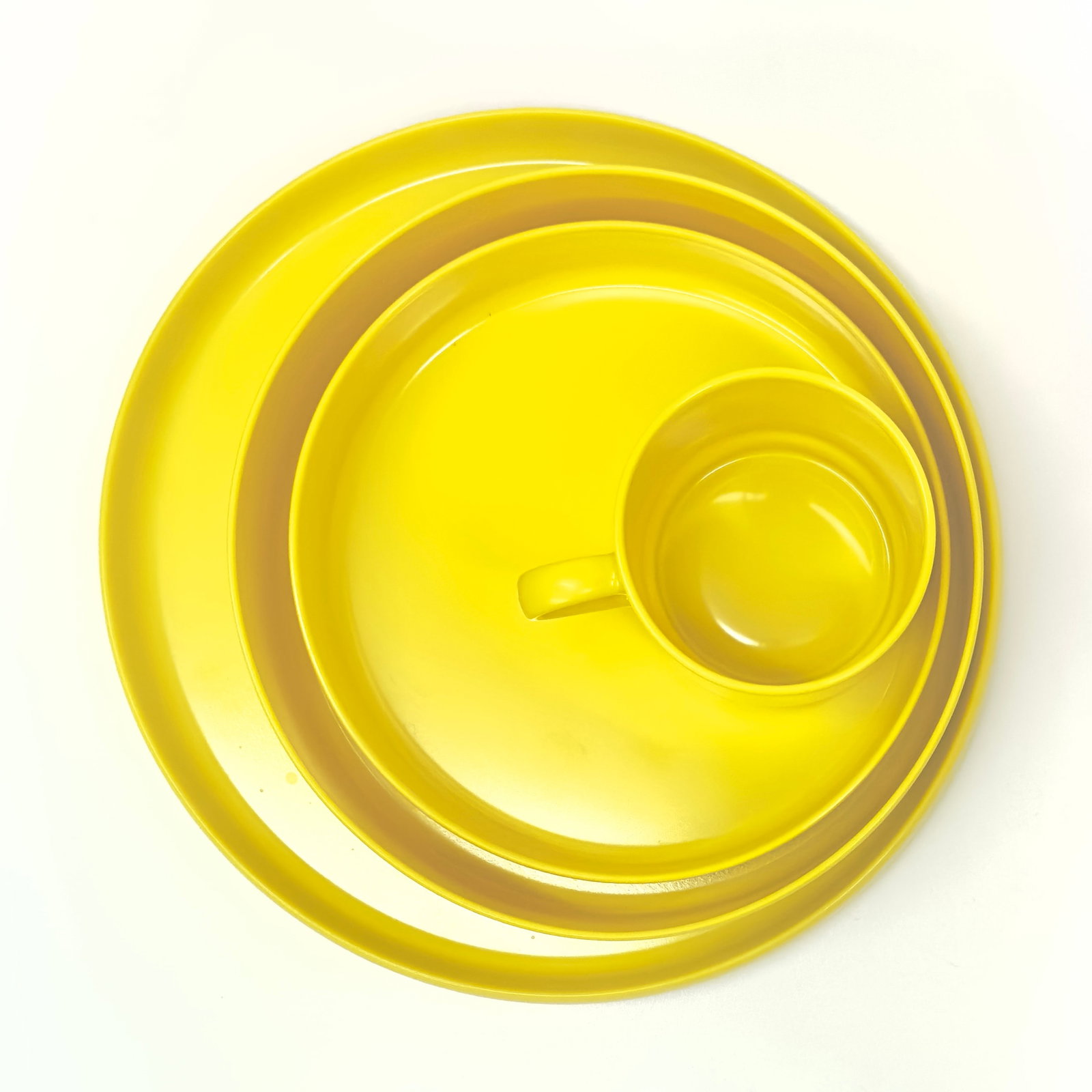 1970s Yellow Melamine Oblique Dinnerset by P M C - Place Settings for 6 / 16 Pieces - 2