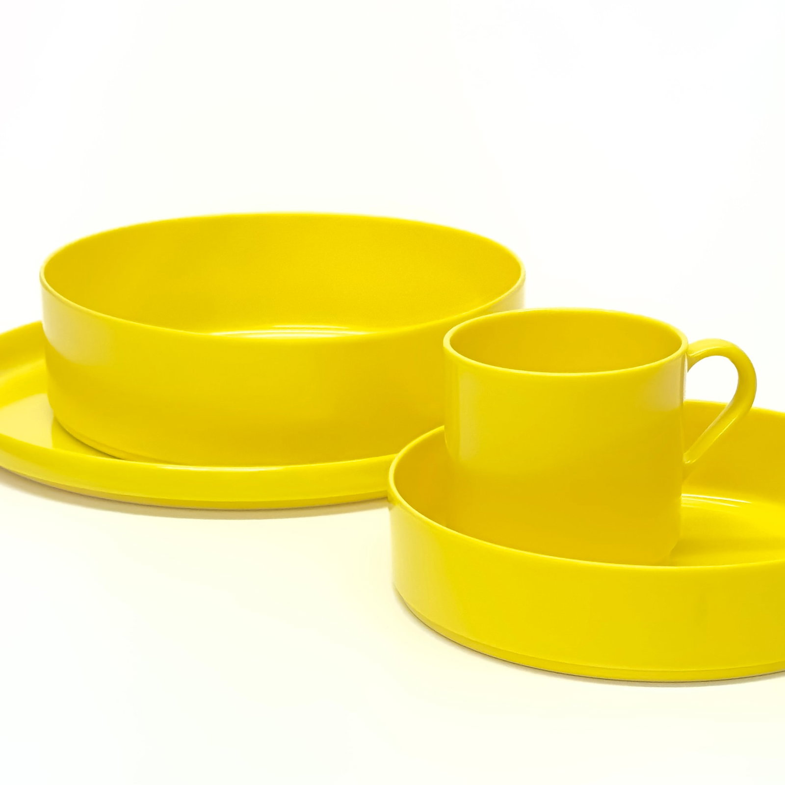 1970s Yellow Melamine Oblique Dinnerset by P M C - Place Settings for 6 / 16 Pieces - 4