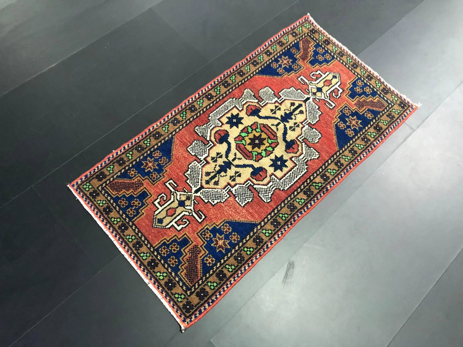 Vintage Turkish Handmade Oushak Small Rug 1'8'' * 3'2'' - 2