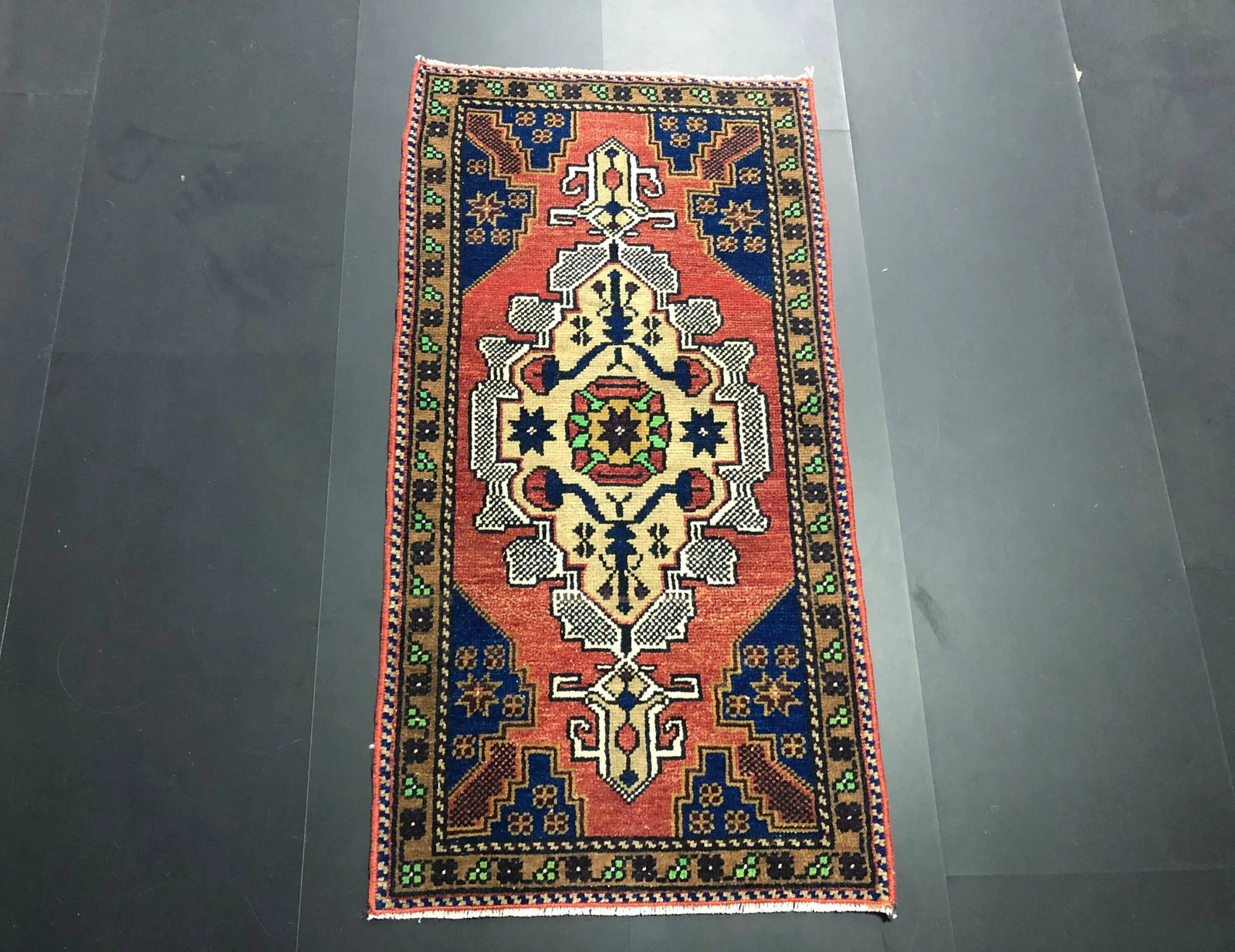Vintage Turkish Handmade Oushak Small Rug 1'8'' * 3'2'' - 6