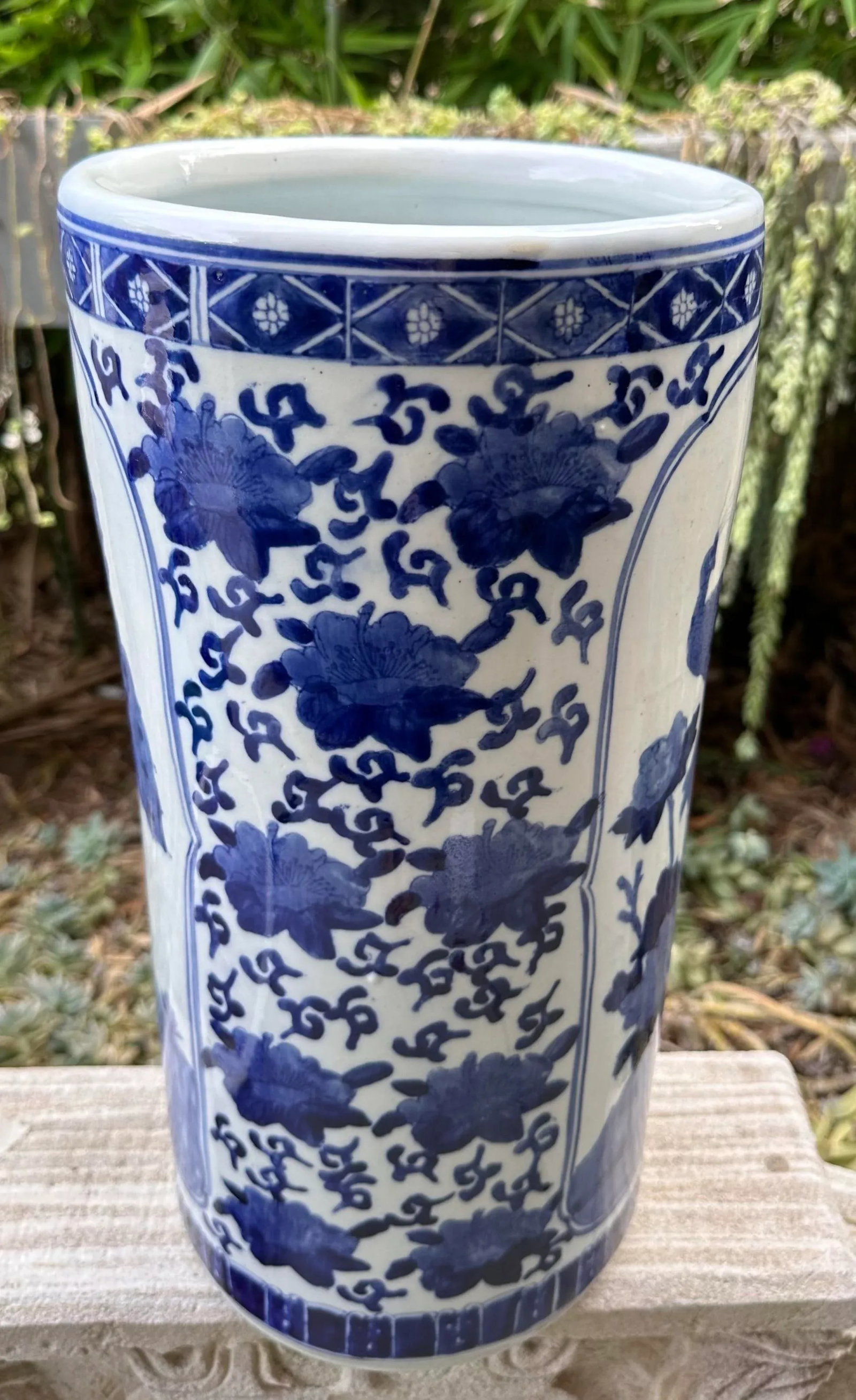 Mid 20th Century Chinese Qianlong Blue White Chinoiserie Peacock Floral Porcelain Cane Umbrella Stan - 10