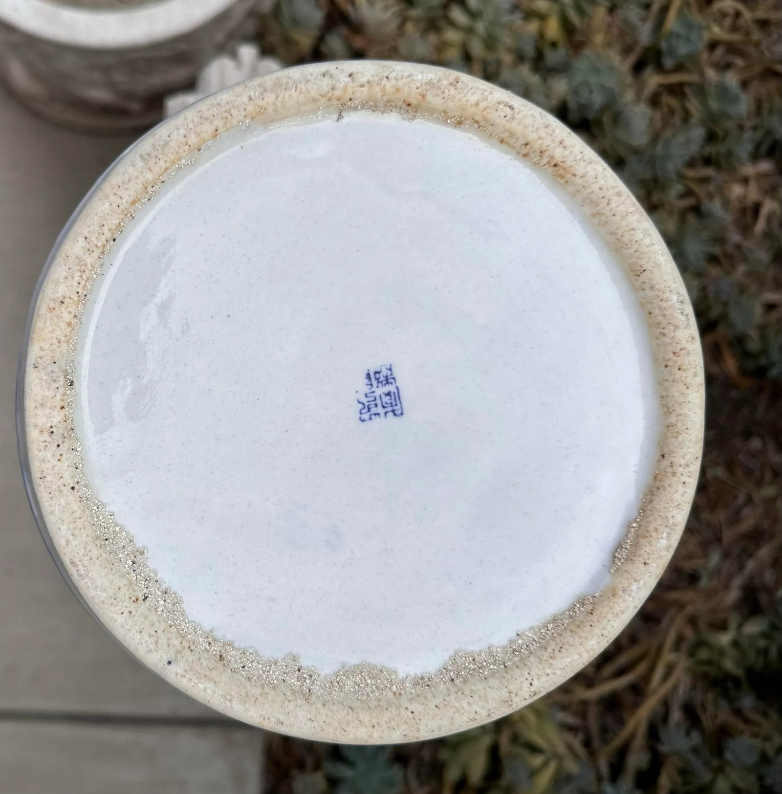 Mid 20th Century Chinese Qianlong Blue White Chinoiserie Peacock Floral Porcelain Cane Umbrella Stan - 12