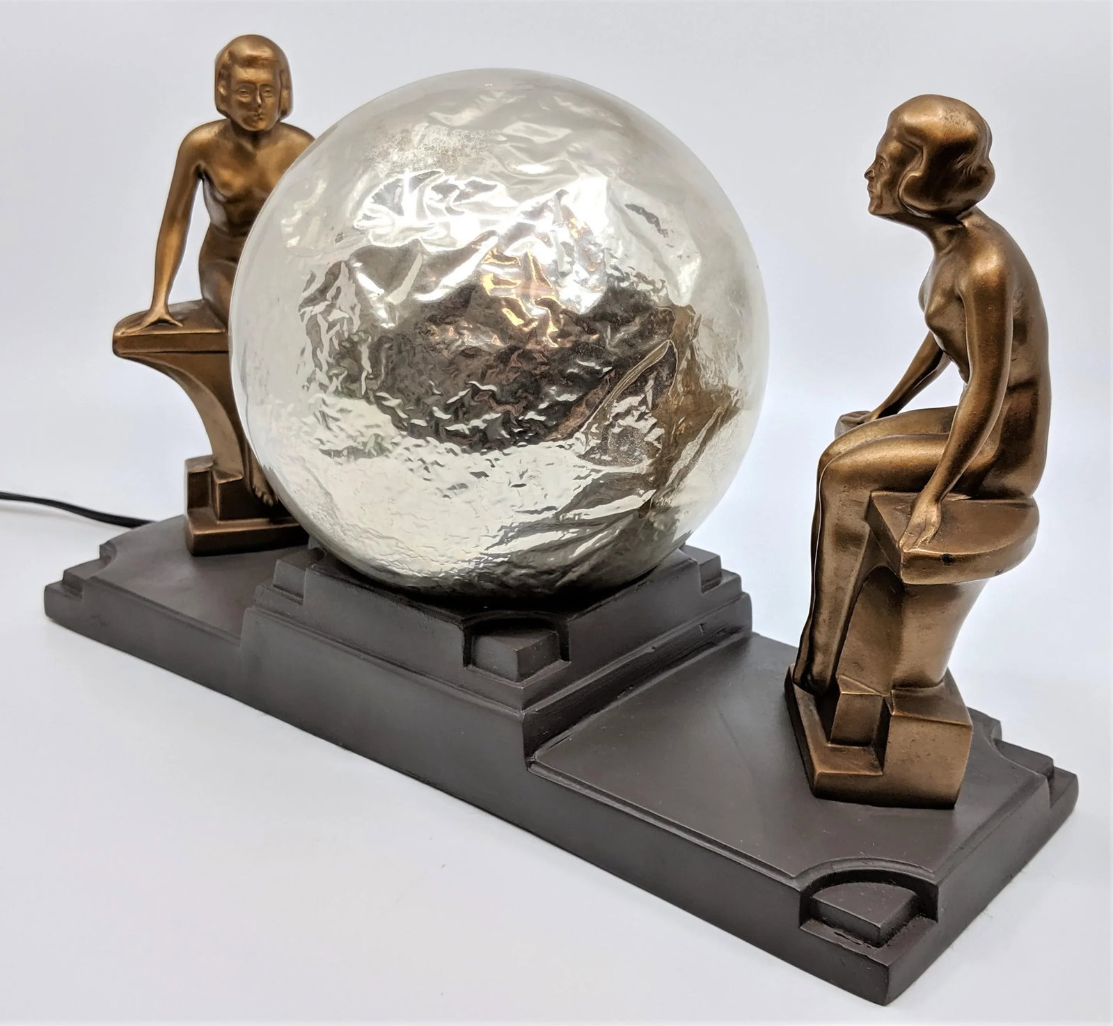 1930's Nuart Art Deco Double Nude & Glass Globe Table Lamp - 4