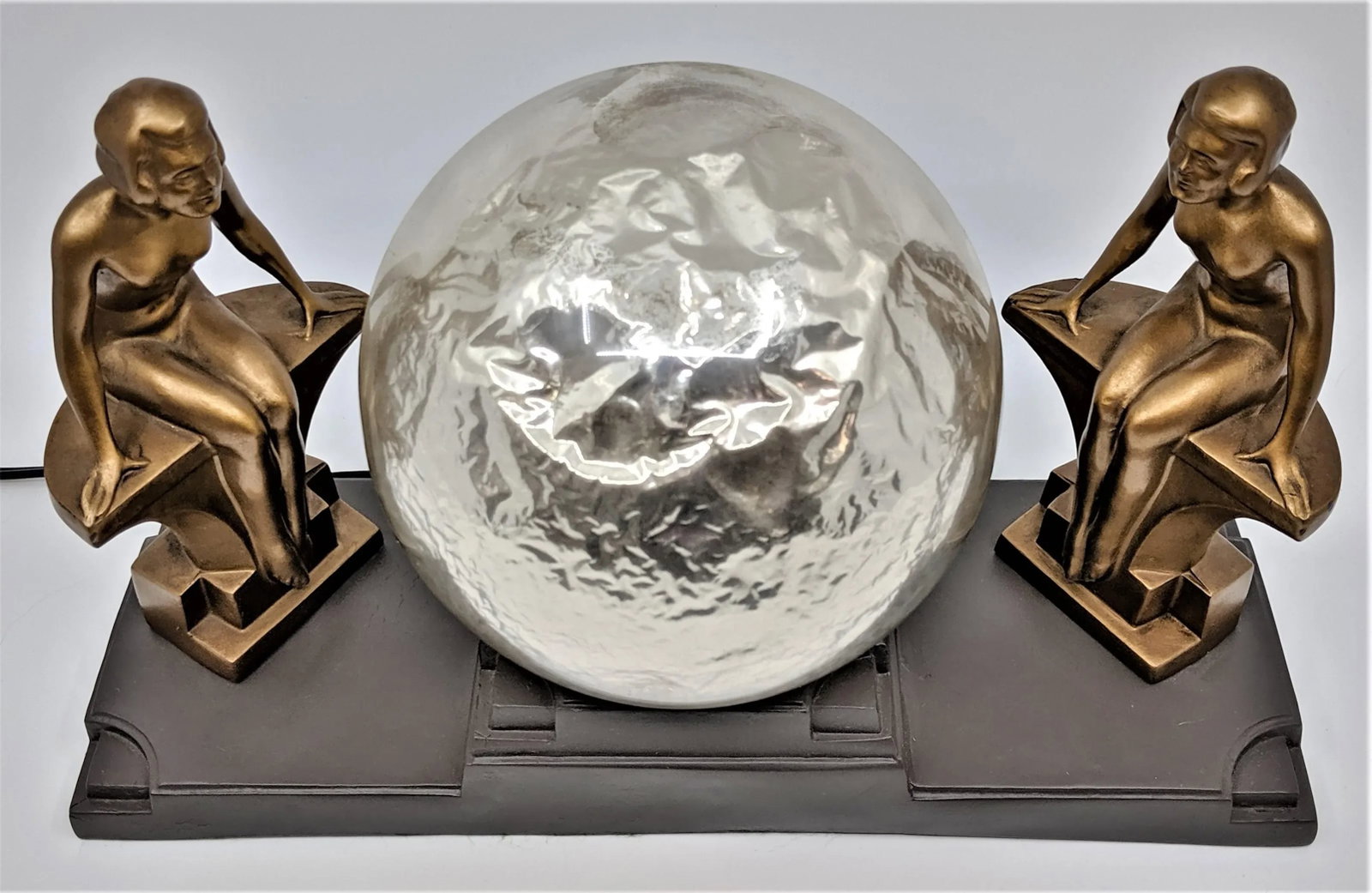 1930's Nuart Art Deco Double Nude & Glass Globe Table Lamp - 7