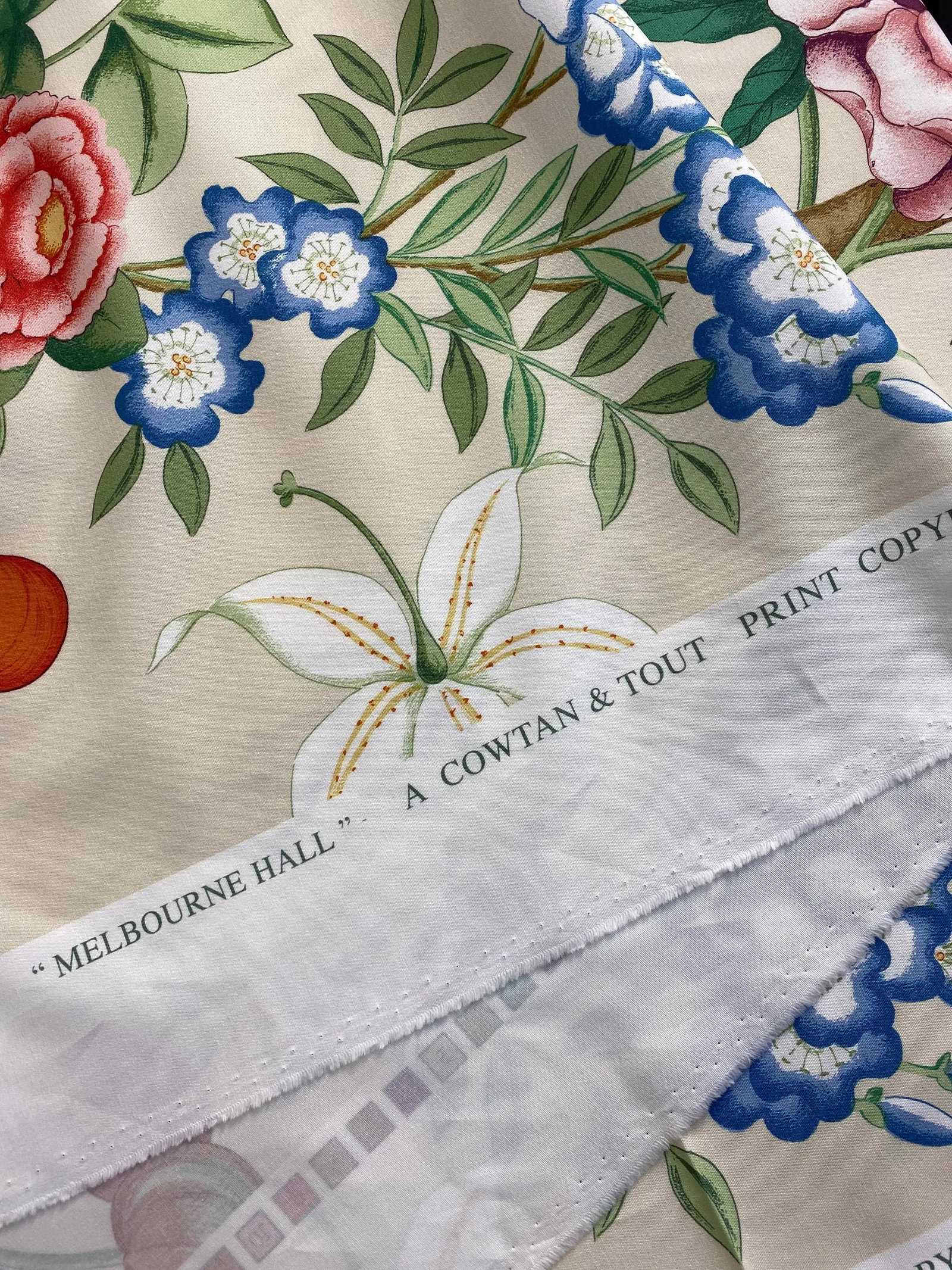Cowtan & Tout "Melbourne Hall" Cotton Print Fabric- 25 Yards - 4
