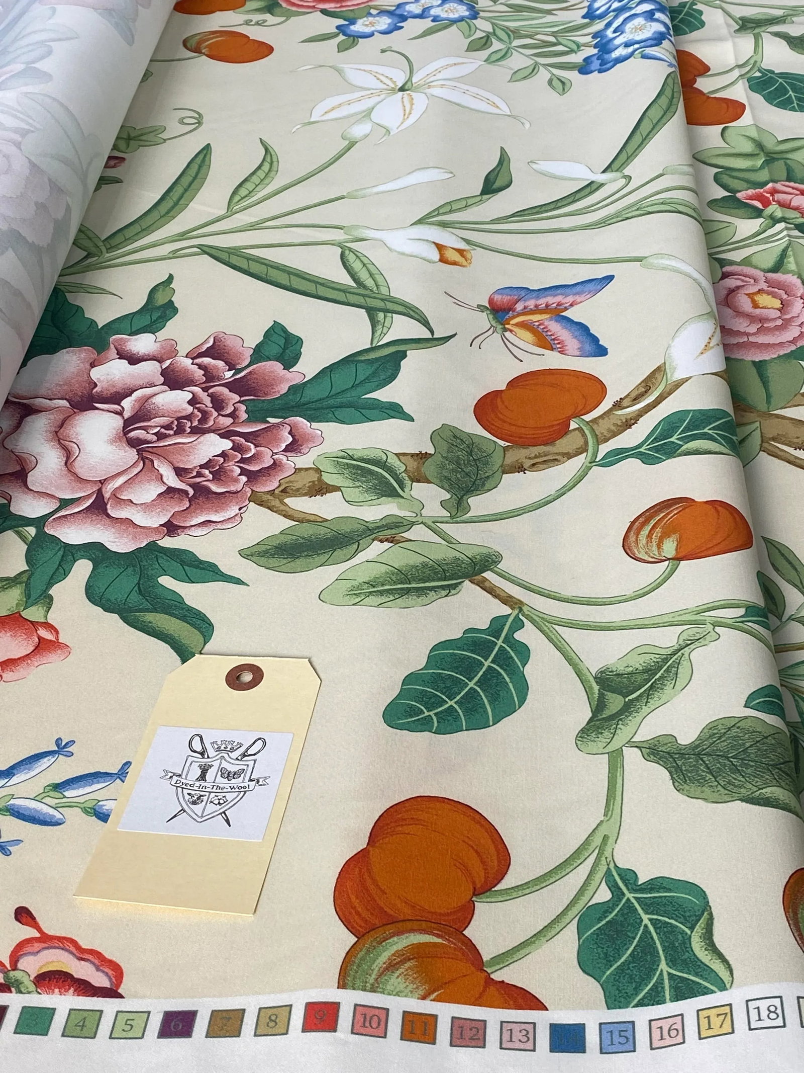 Cowtan & Tout "Melbourne Hall" Cotton Print Fabric- 25 Yards - 5