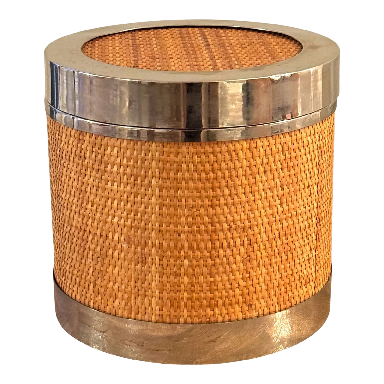 Vintage Tommaso Barbi Raffia Silver Ice Bucket: Vintage Tommaso Barbi ice bucket made in Italy. Wrapped with Madagascar raffia rattan and edged with thick bands of chrome. Heavy! Marked to underside. Insulated interior. Fantastic piece! Condition: