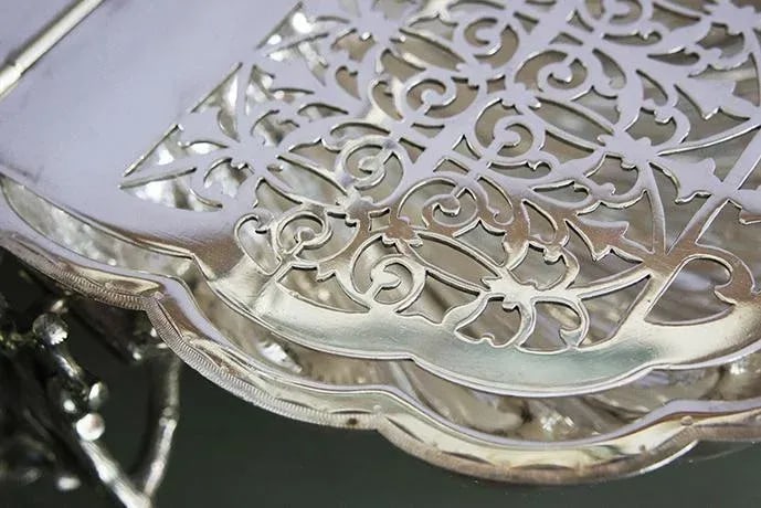 Early 20th Century Shell-Shaped Hinged Silver-Plated Biscuit Box - 6