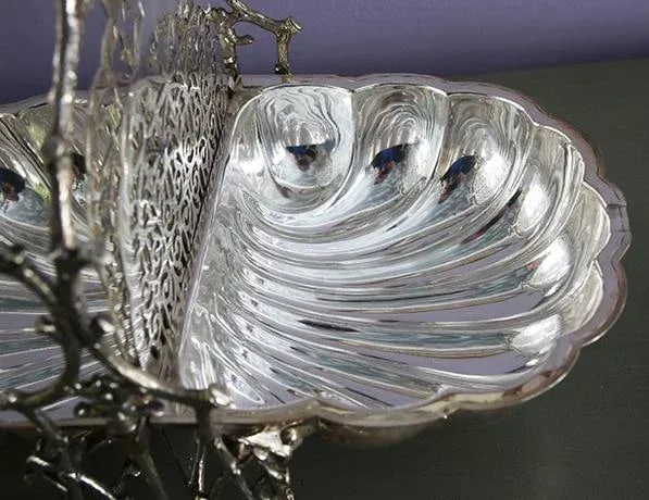 Early 20th Century Shell-Shaped Hinged Silver-Plated Biscuit Box - 8