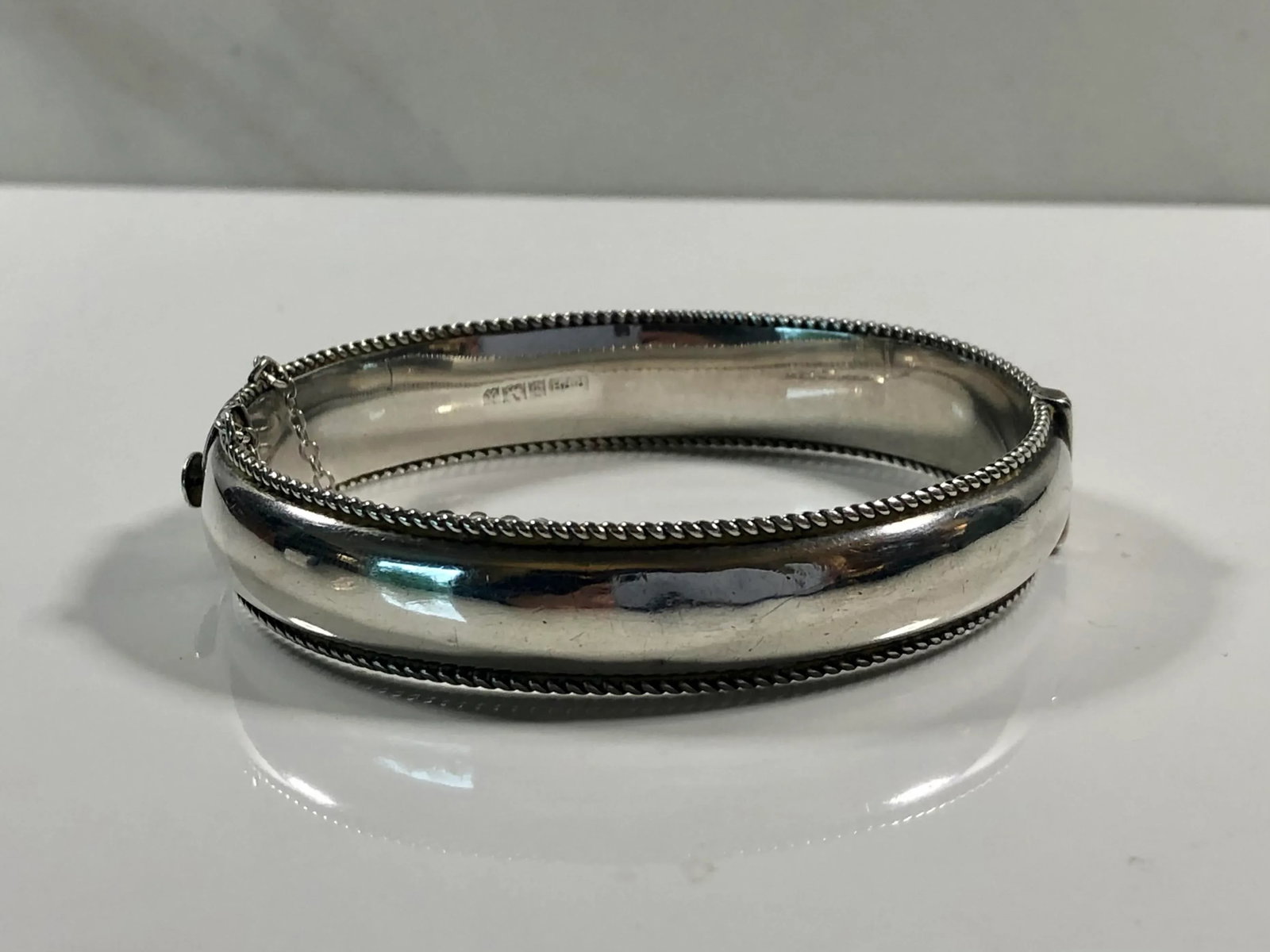 English Sterling Silver Hinged Clasp Bangle Bracelet - 7