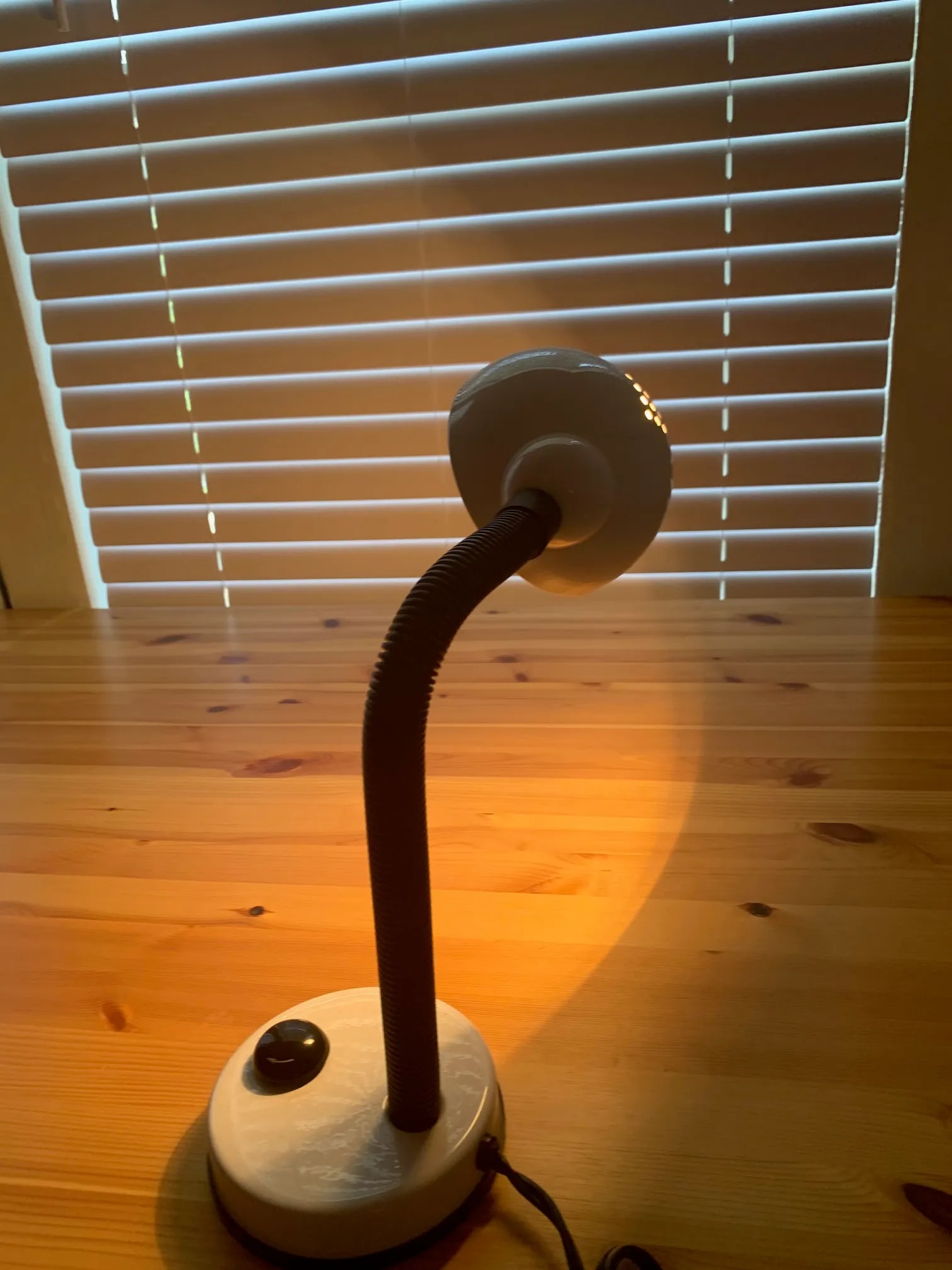 Modern Contemporary Gooseneck Desk Lamp - 11