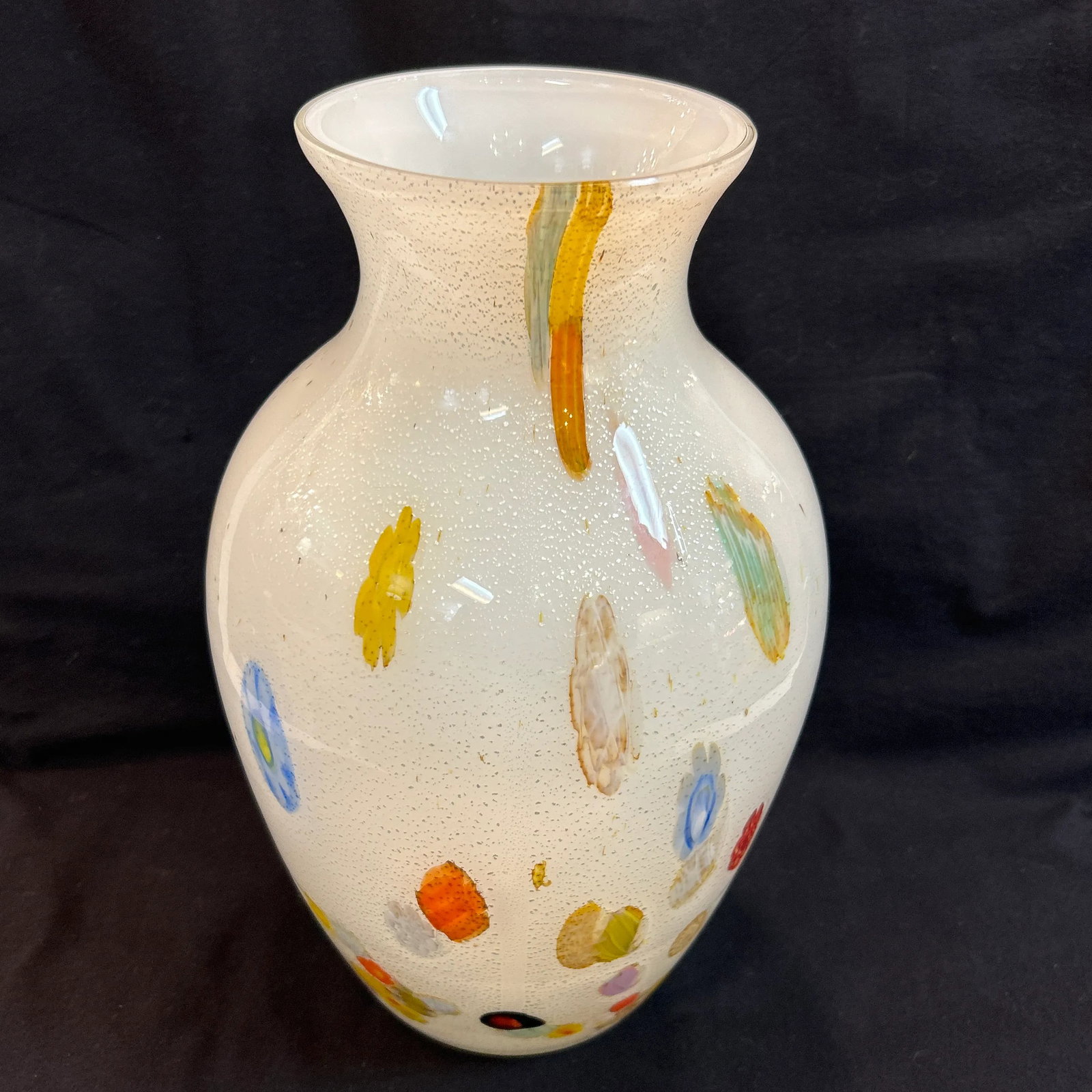 Italian Hand Blown Millefiori Vase With Silver Leaf Flecking - 11