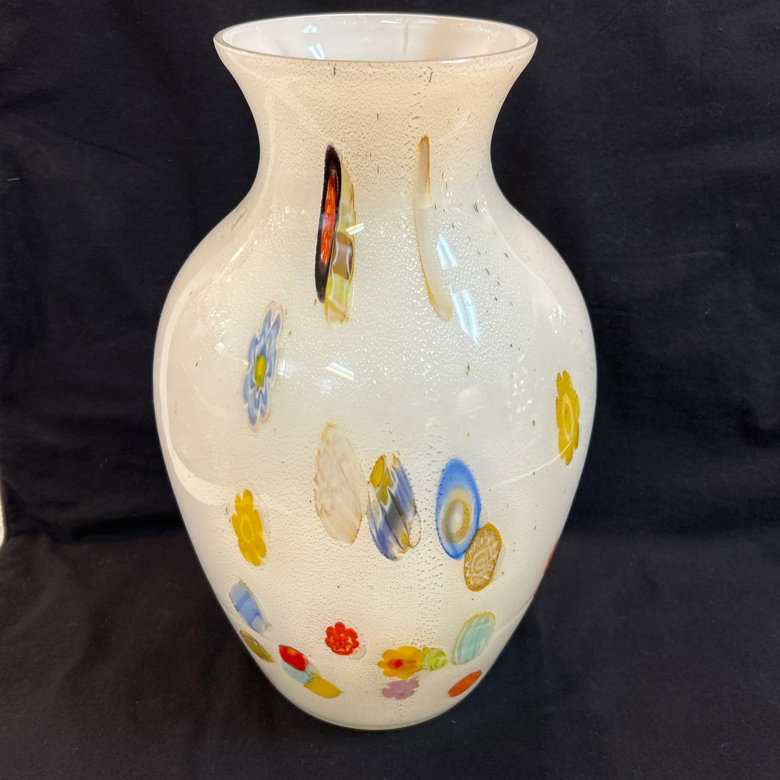 Italian Hand Blown Millefiori Vase With Silver Leaf Flecking - 3