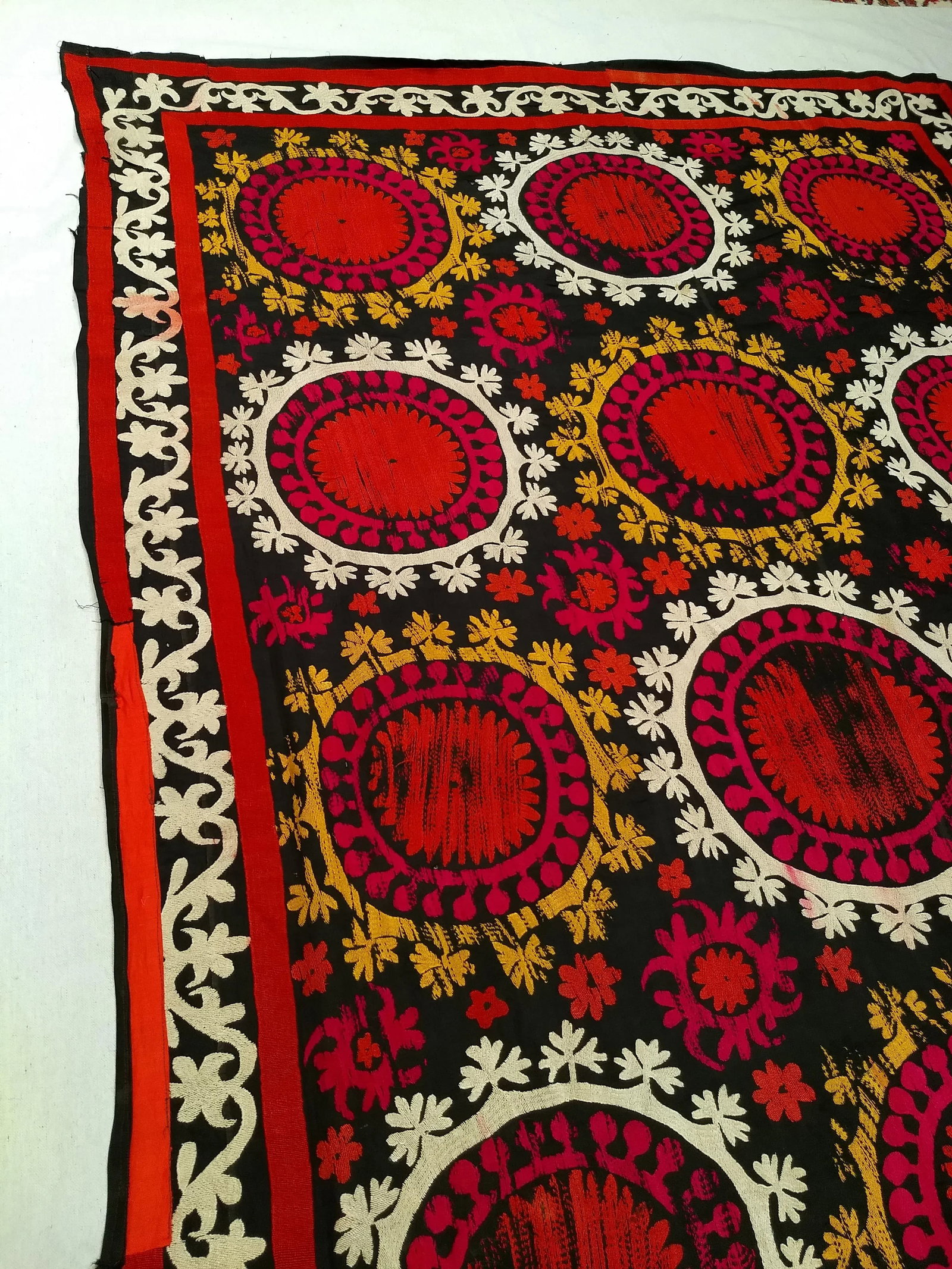 1950s Vintage Silk Suzani Textile - 8