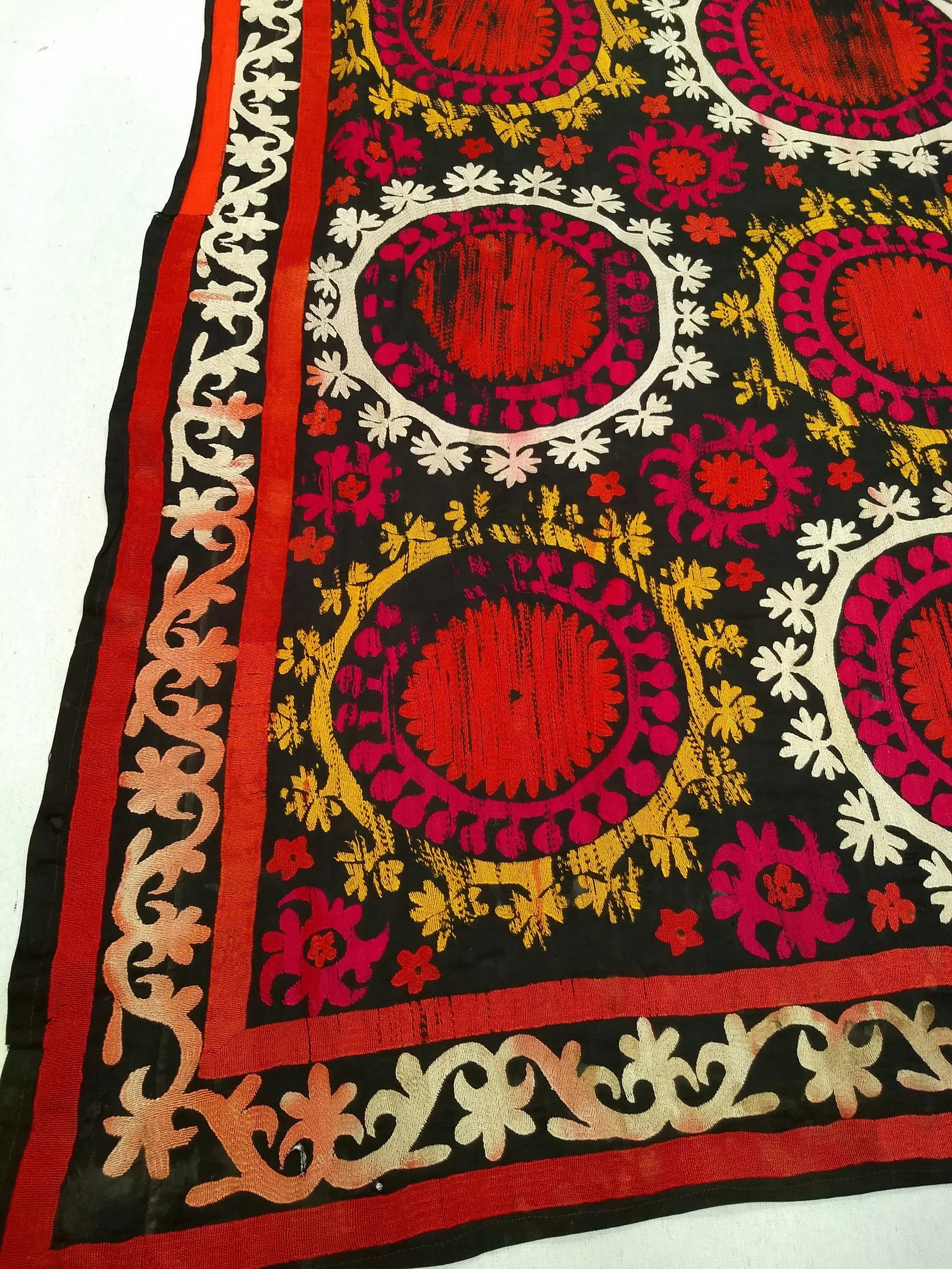 1950s Vintage Silk Suzani Textile - 9