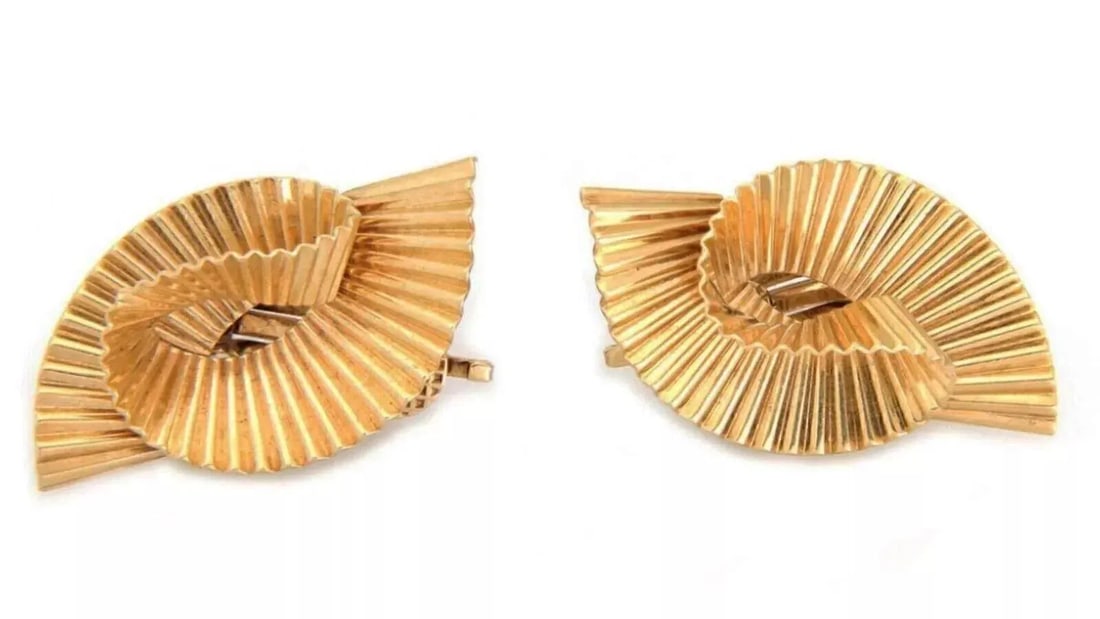 Tiffany & Co. 14k Yellow Gold Fluted Ribbon Twist Clip on Earrings, 2 Pieces - 3