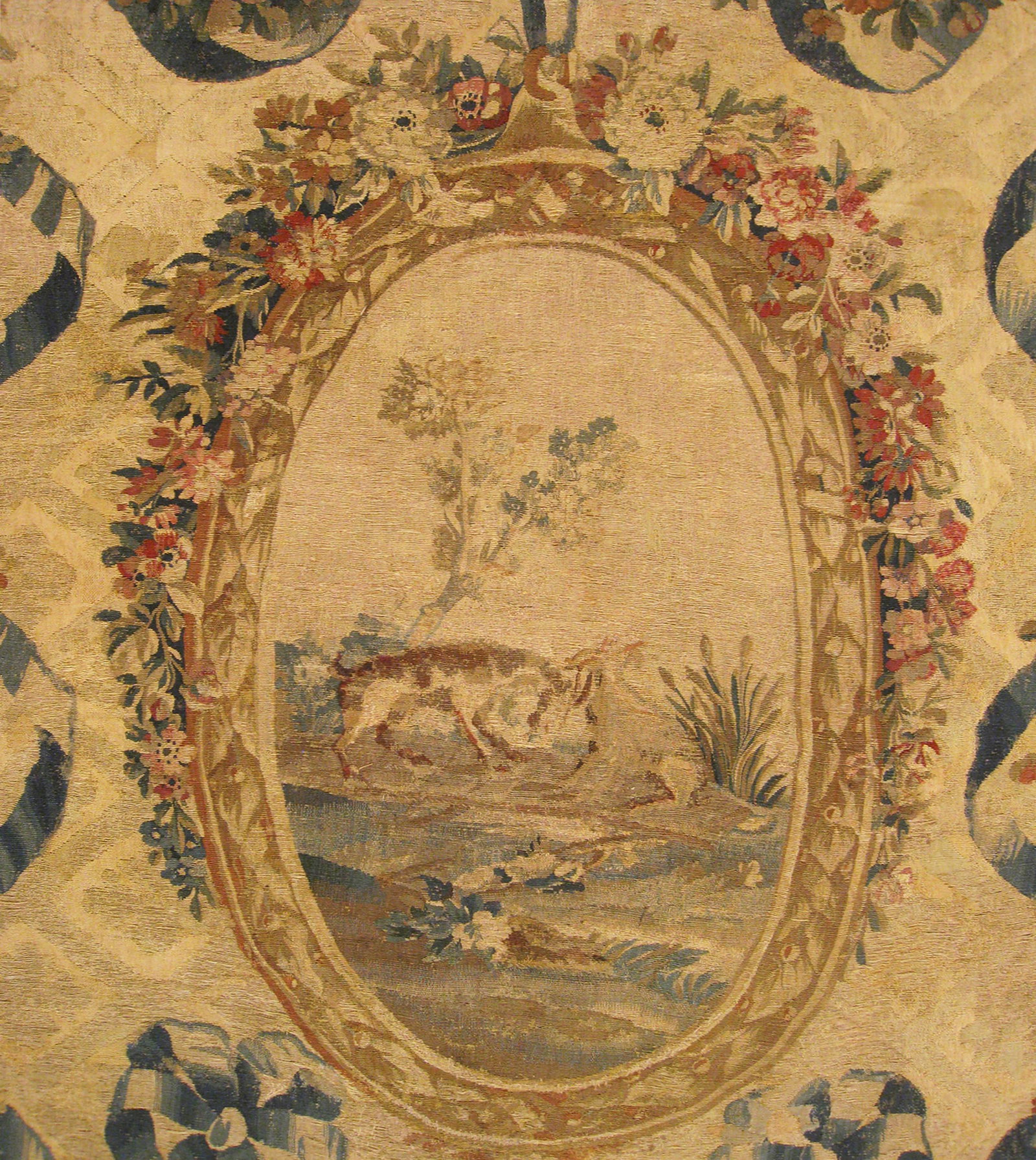 Mid 19th Century Antique French Aubusson Needlepoint Tapestry / Rug - 3'6'' * 6'9'' - 5