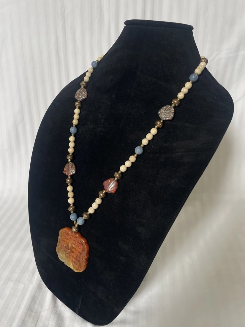 Early 20th Century Carved Jadite Beaded Necklace - 2