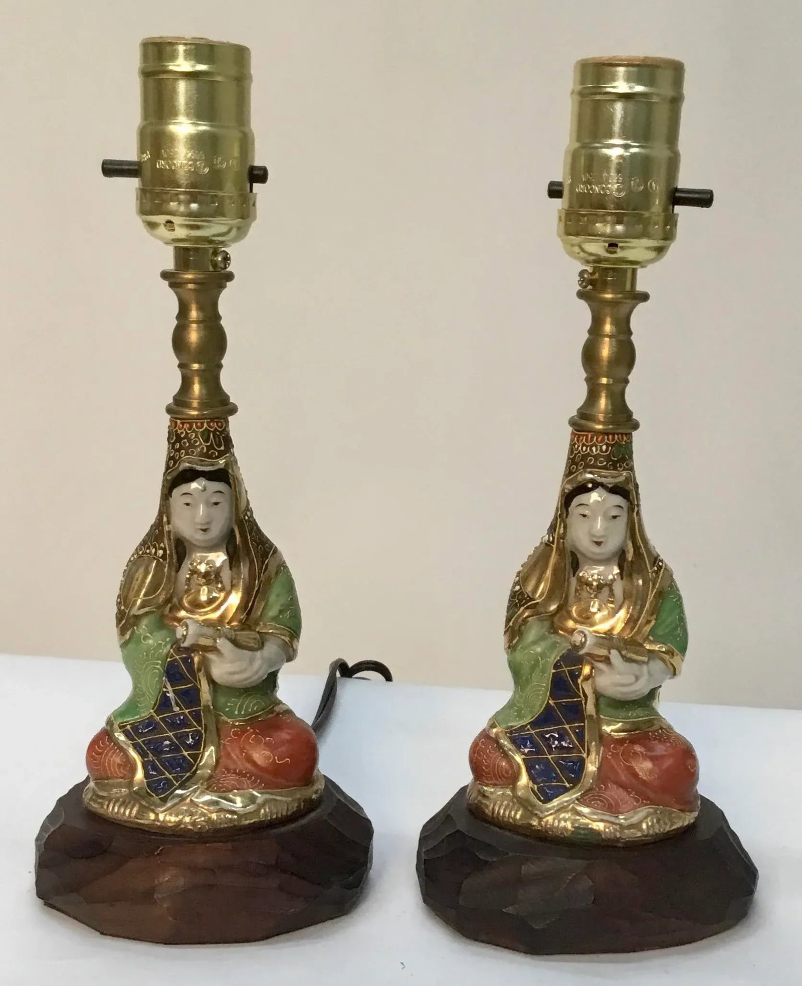 Small Asian Style Vintage Porcelain Figures Table Lamps . - a Pair - 2