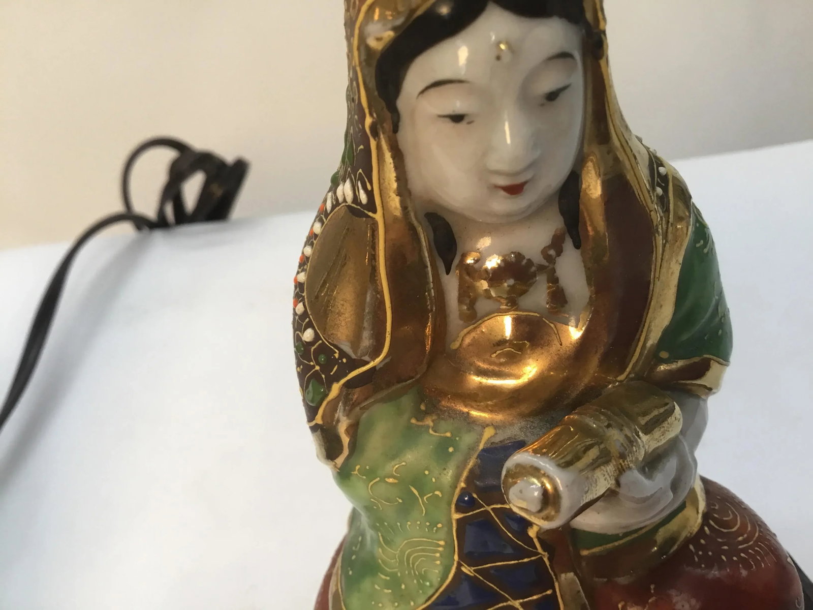 Small Asian Style Vintage Porcelain Figures Table Lamps . - a Pair - 8