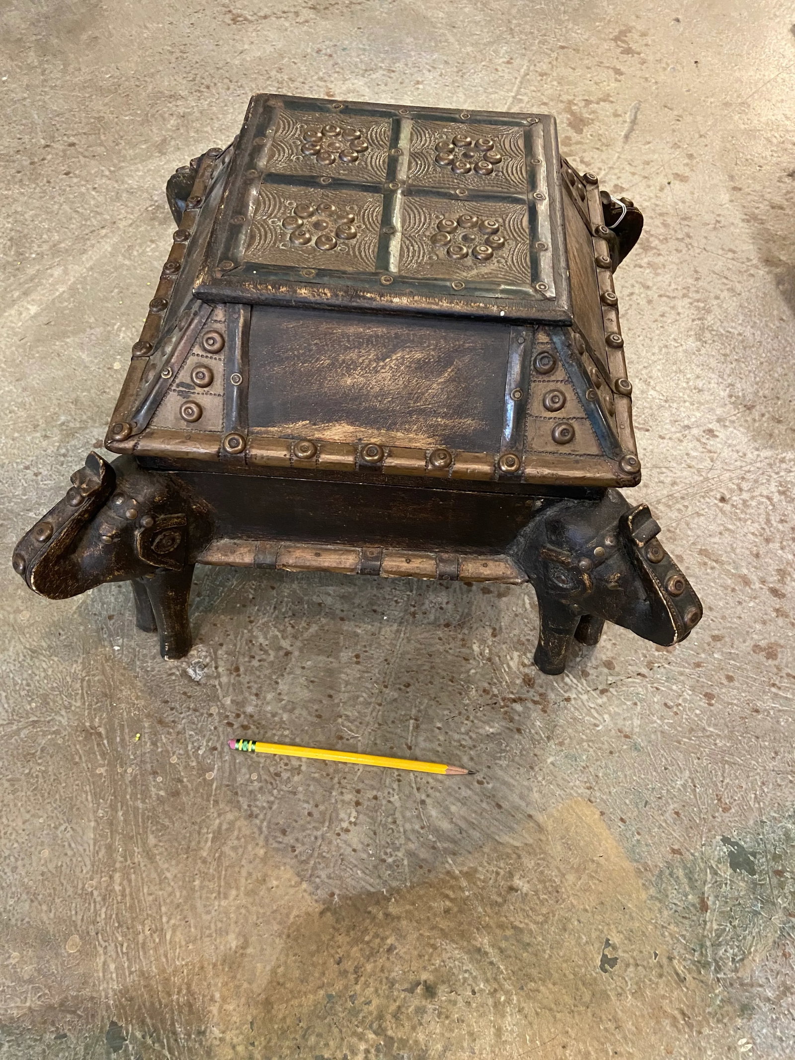 1920s Carved Wood Elephant Box - 3