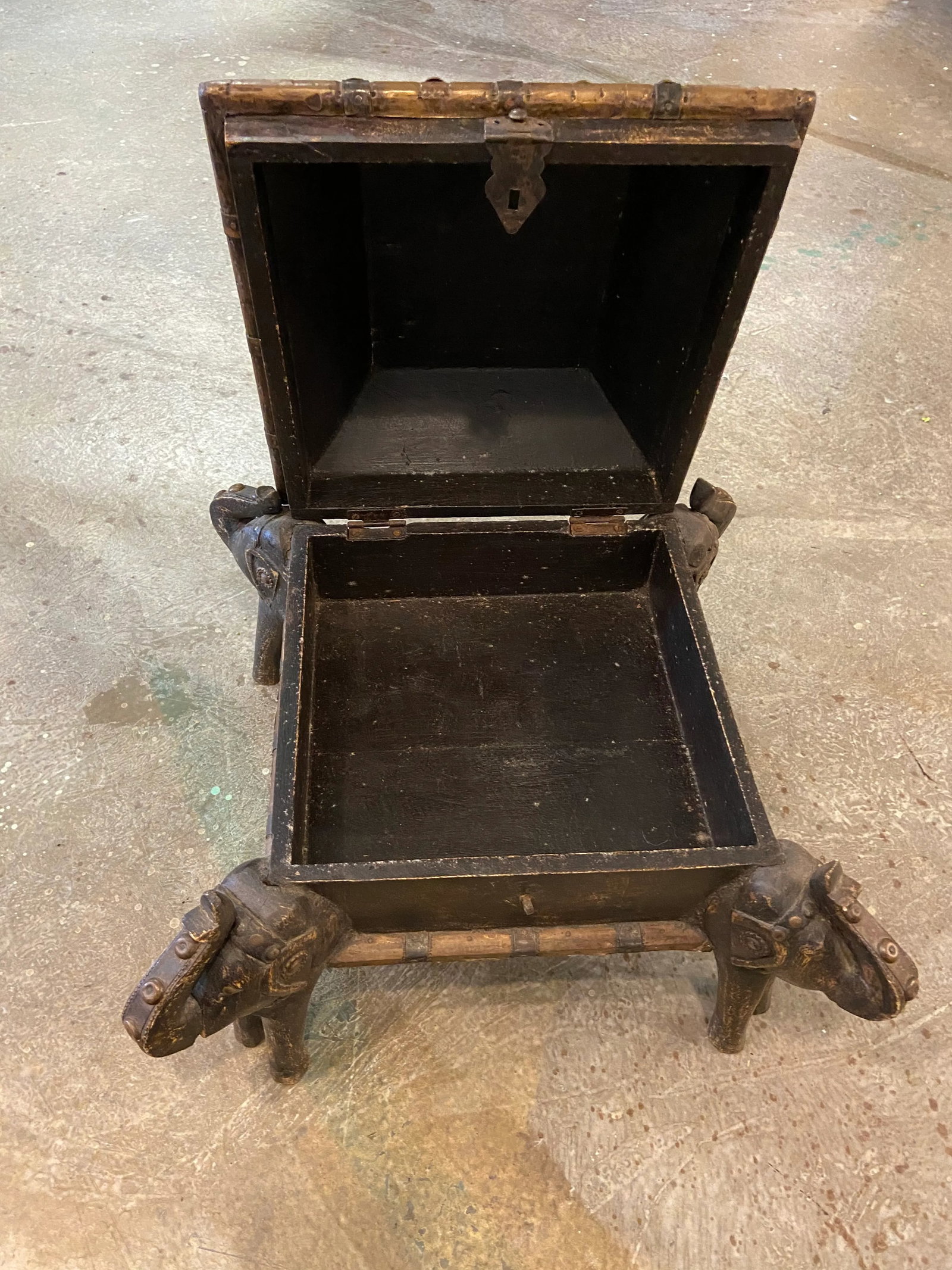 1920s Carved Wood Elephant Box - 8