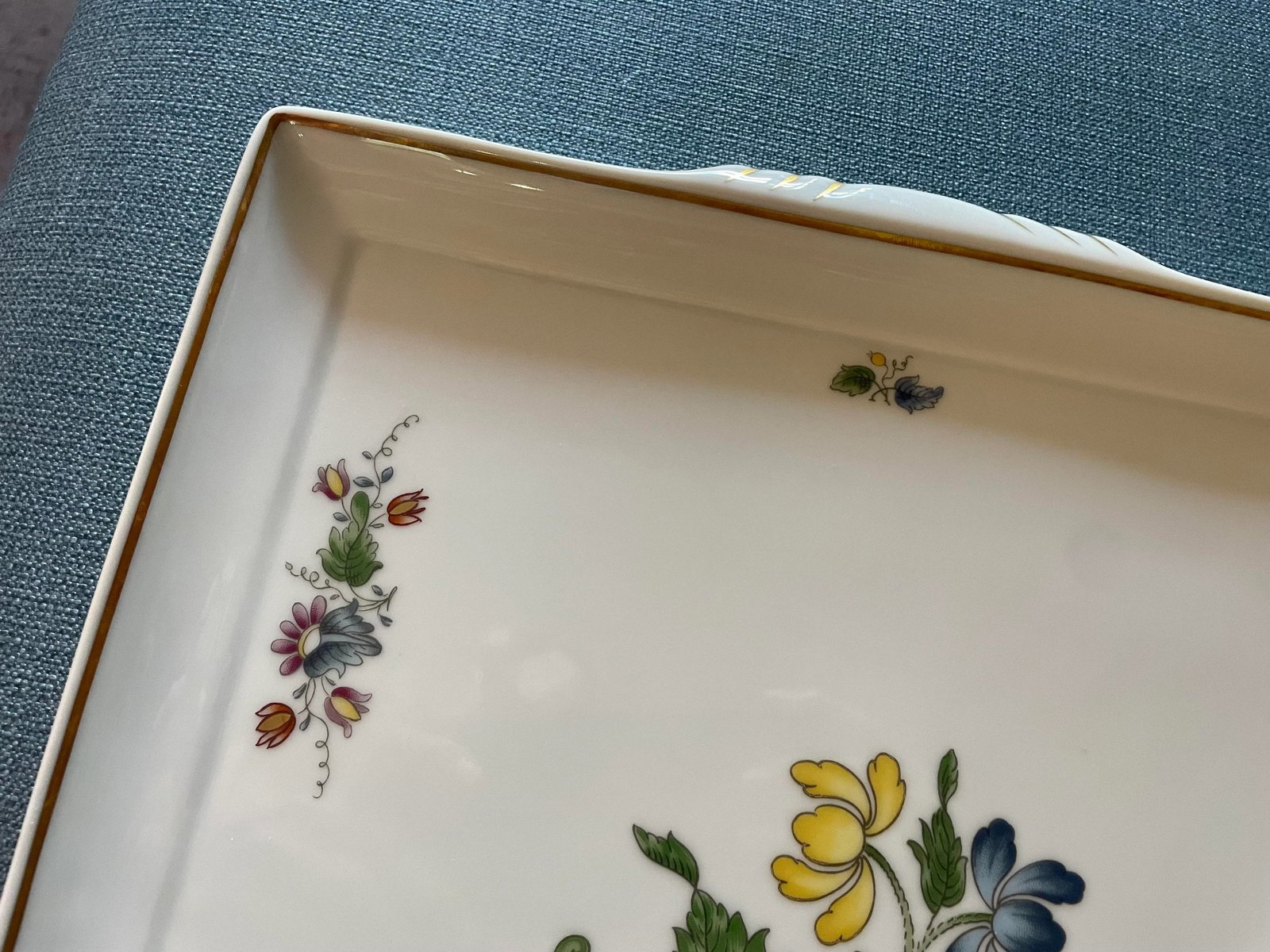 Vintage Richard Ginori Tray With Gilded Rim and Handles - 11