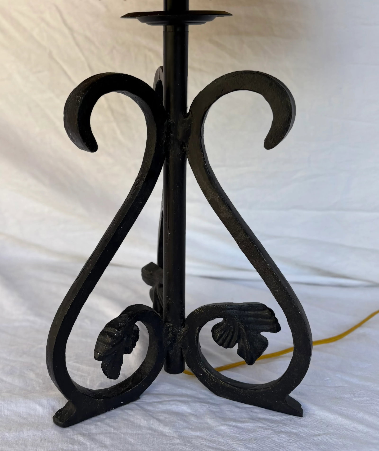 Late 20th Century Brutalist Wrought Iron Table Lamp With Shade - 7