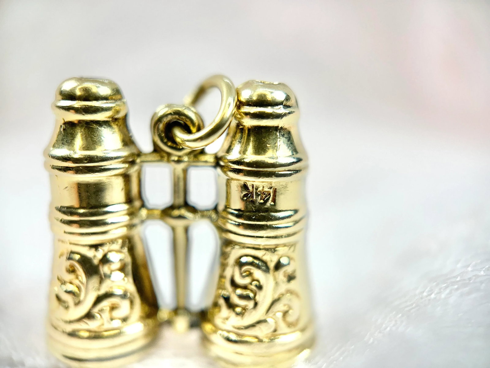 1960s Vintage Gold Binoculars Charm, 14k - 5