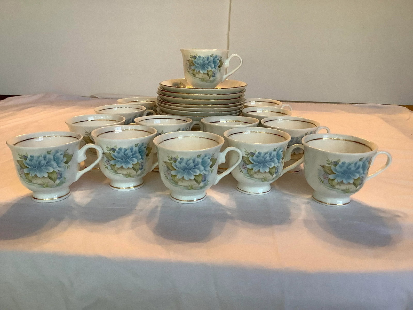 Vintage Hitkari China Blue and White Tea Cups & Saucers - Set of 14 - 13