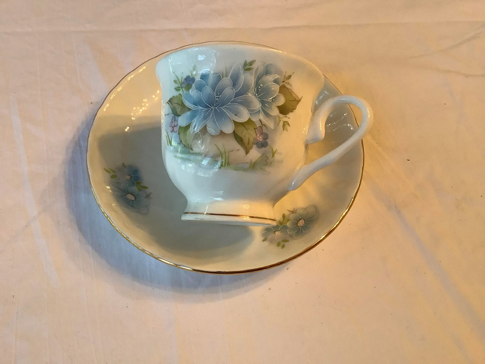 Vintage Hitkari China Blue and White Tea Cups & Saucers - Set of 14 - 6