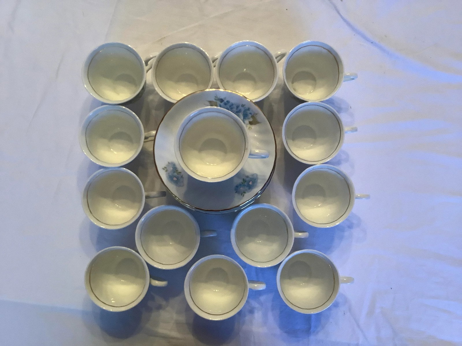 Vintage Hitkari China Blue and White Tea Cups & Saucers - Set of 14 - 9