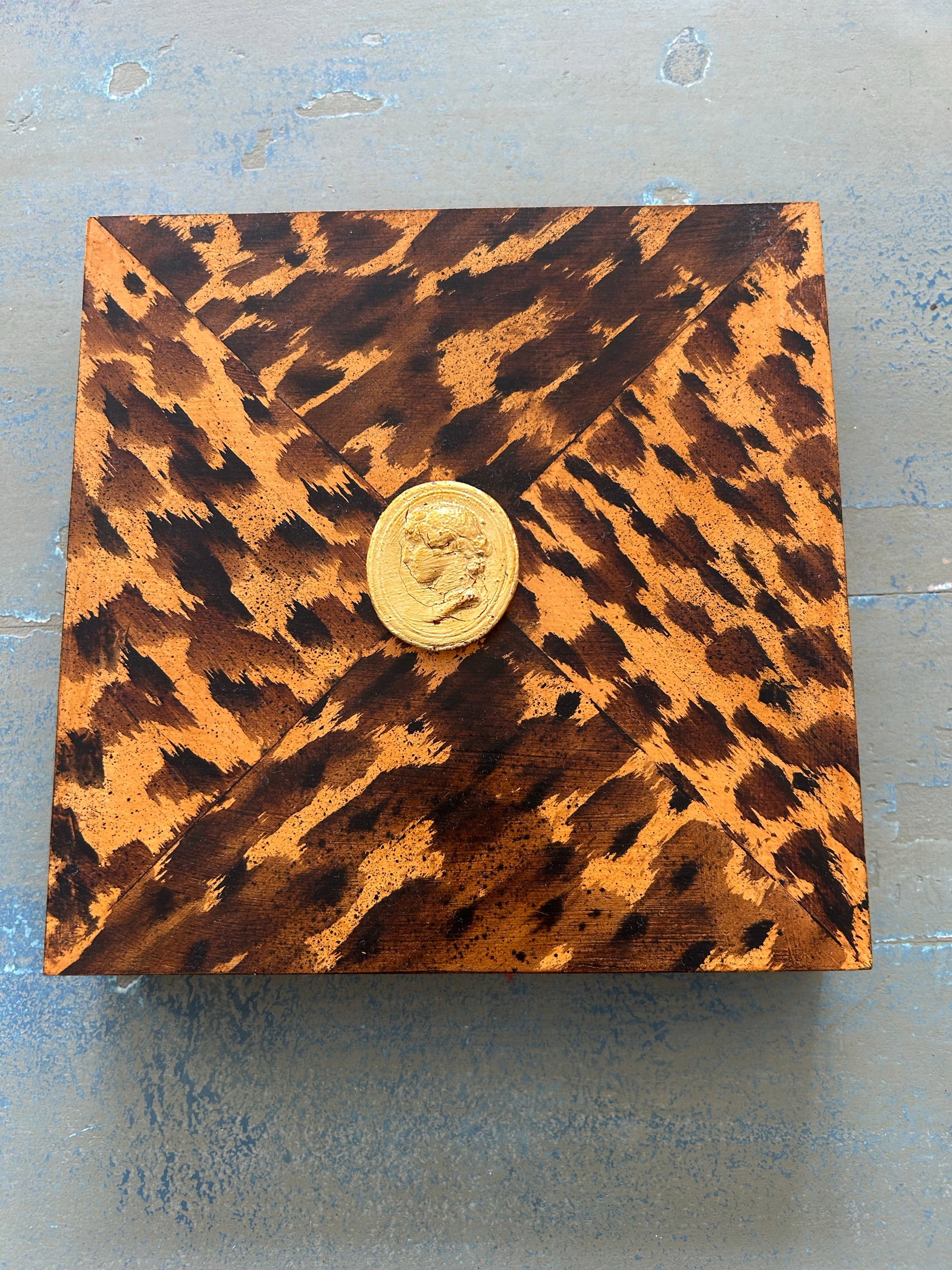 Faux Painted Tortoise Panel With Gilded Grand Tour Intaglio - 2