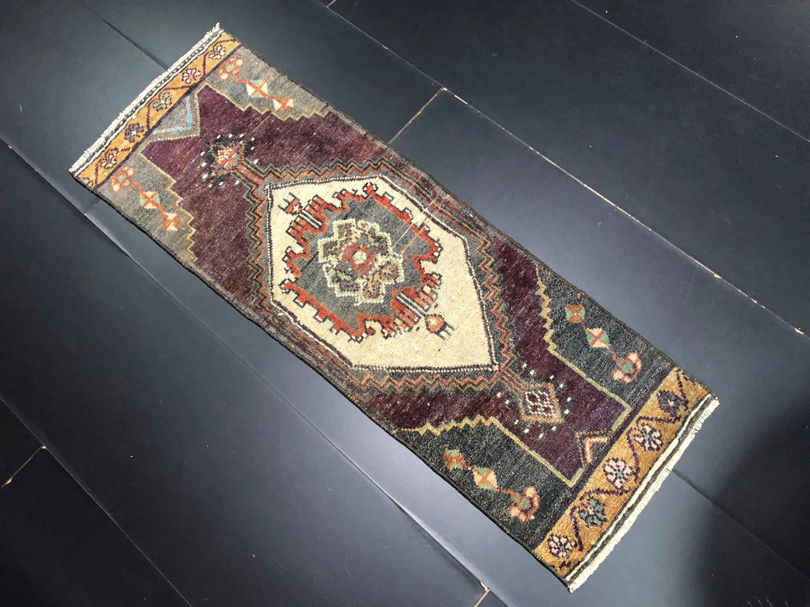 Vintage Traditional Turkish Handmade Red and Beige Small Rug - 5