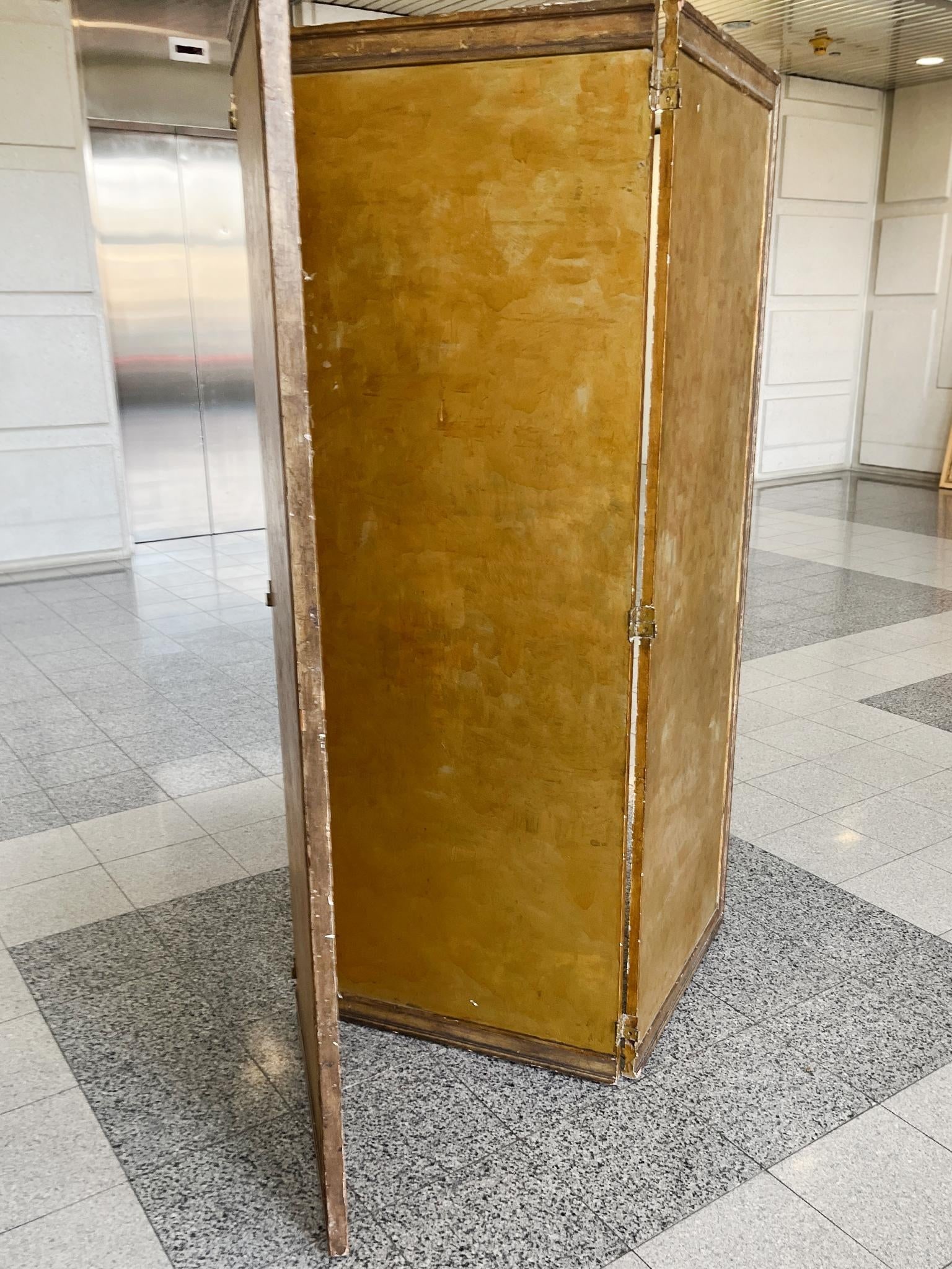 20th Century Three-Panel Gilt Folding Screen - 3