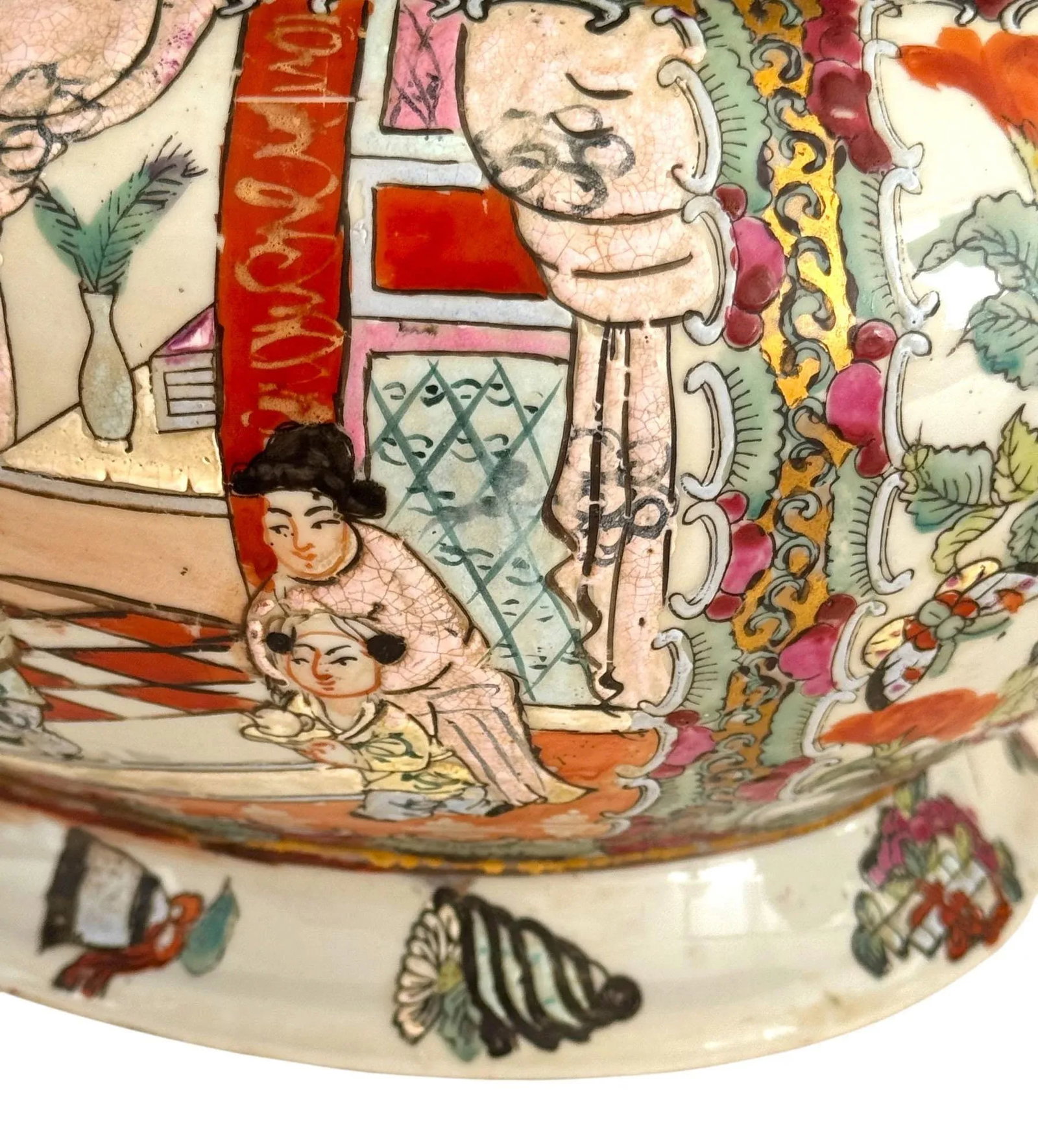 19th Century Chinese Export Porcelain Covered Tureen - 3