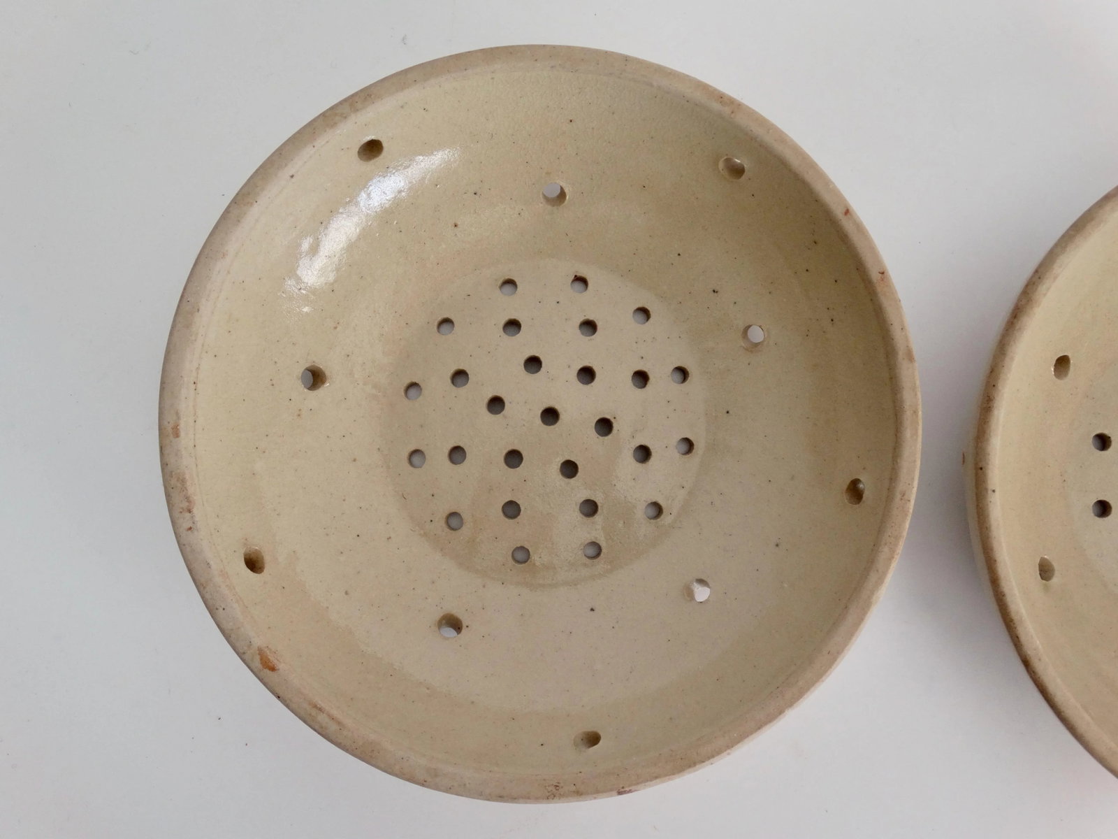 19th-Century French Cheese Mold Moule A Fromage, Pair - 2