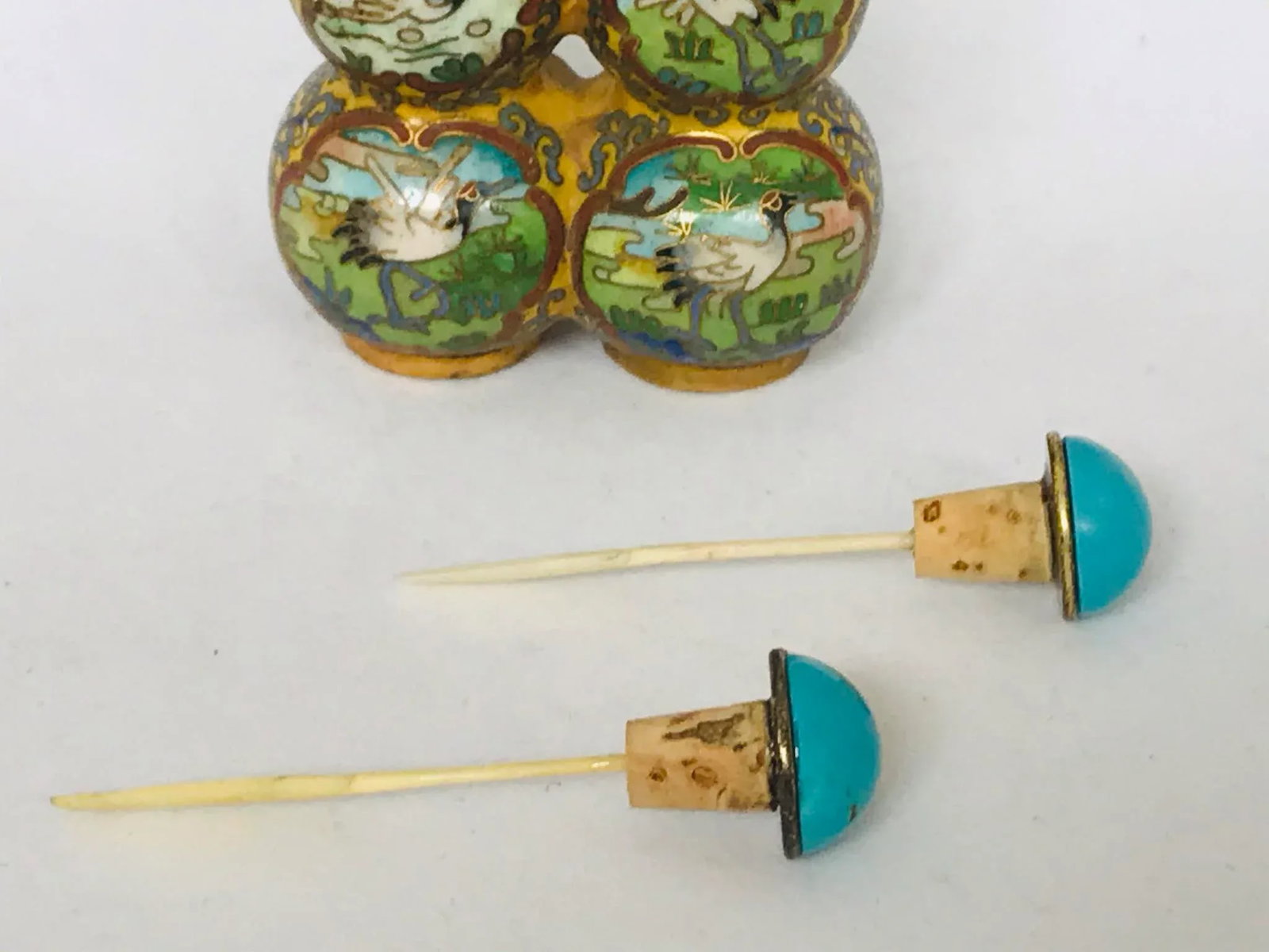 1920s Twin Double Gourd Snuff Bottles - 12