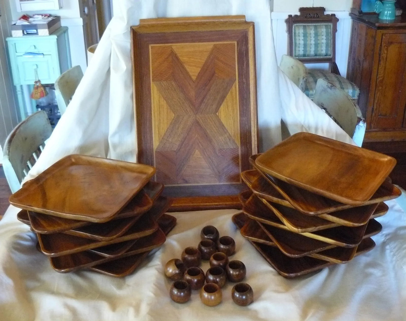 Vintage Mid 20th Century Teak Tray, Plate and Napkin Rings Picnic Set - 28 Pieces - 11