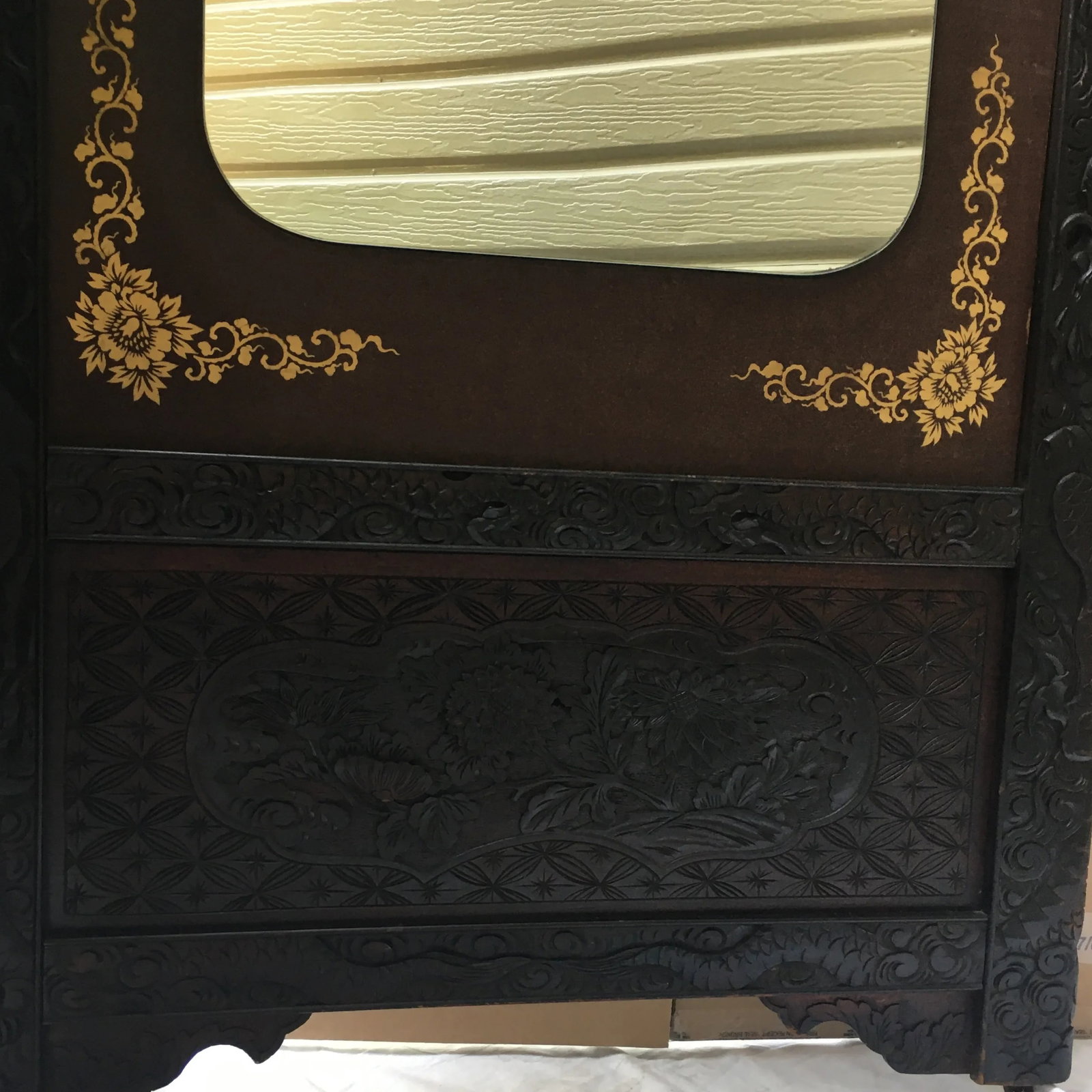 19th Century Asian Mirrored Carved Screen - 11