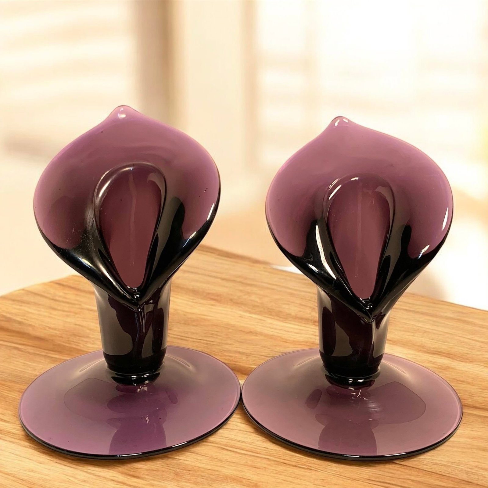 Circa 1900 Amethyst Glass Jack-in-the-Pulpit Bud Vase Pair - 2