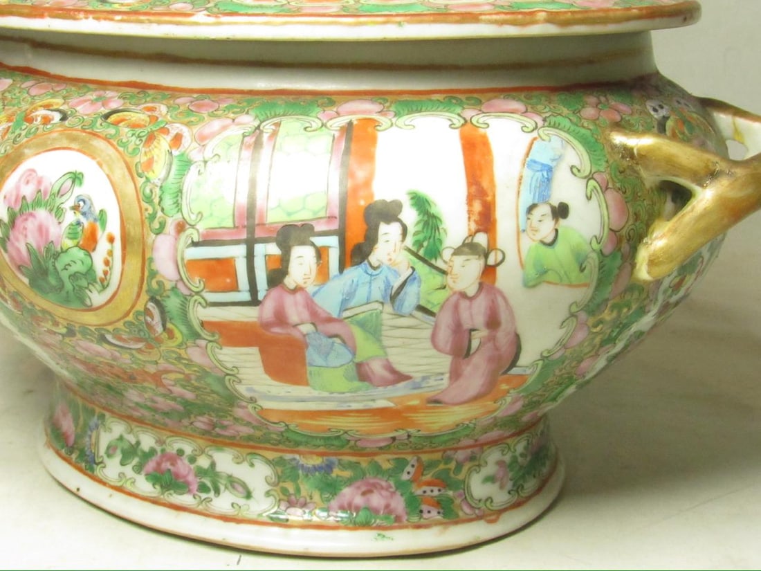 1900s Chinese Export Rose Medallion Porcelain Tureen - 7