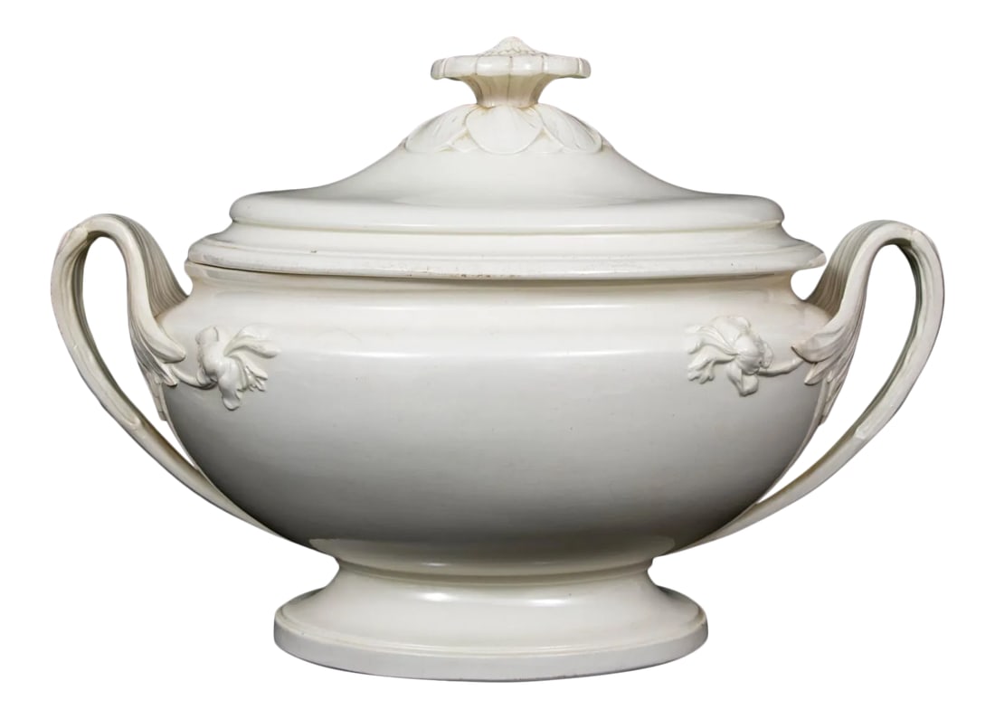Large Early 19th Century Wedgwood Creamware Tureen (1 of 9)