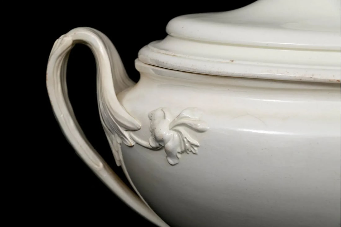 Large Early 19th Century Wedgwood Creamware Tureen - 3