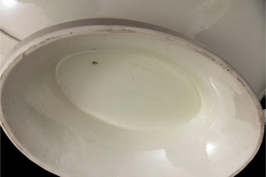 Large Early 19th Century Wedgwood Creamware Tureen - 8