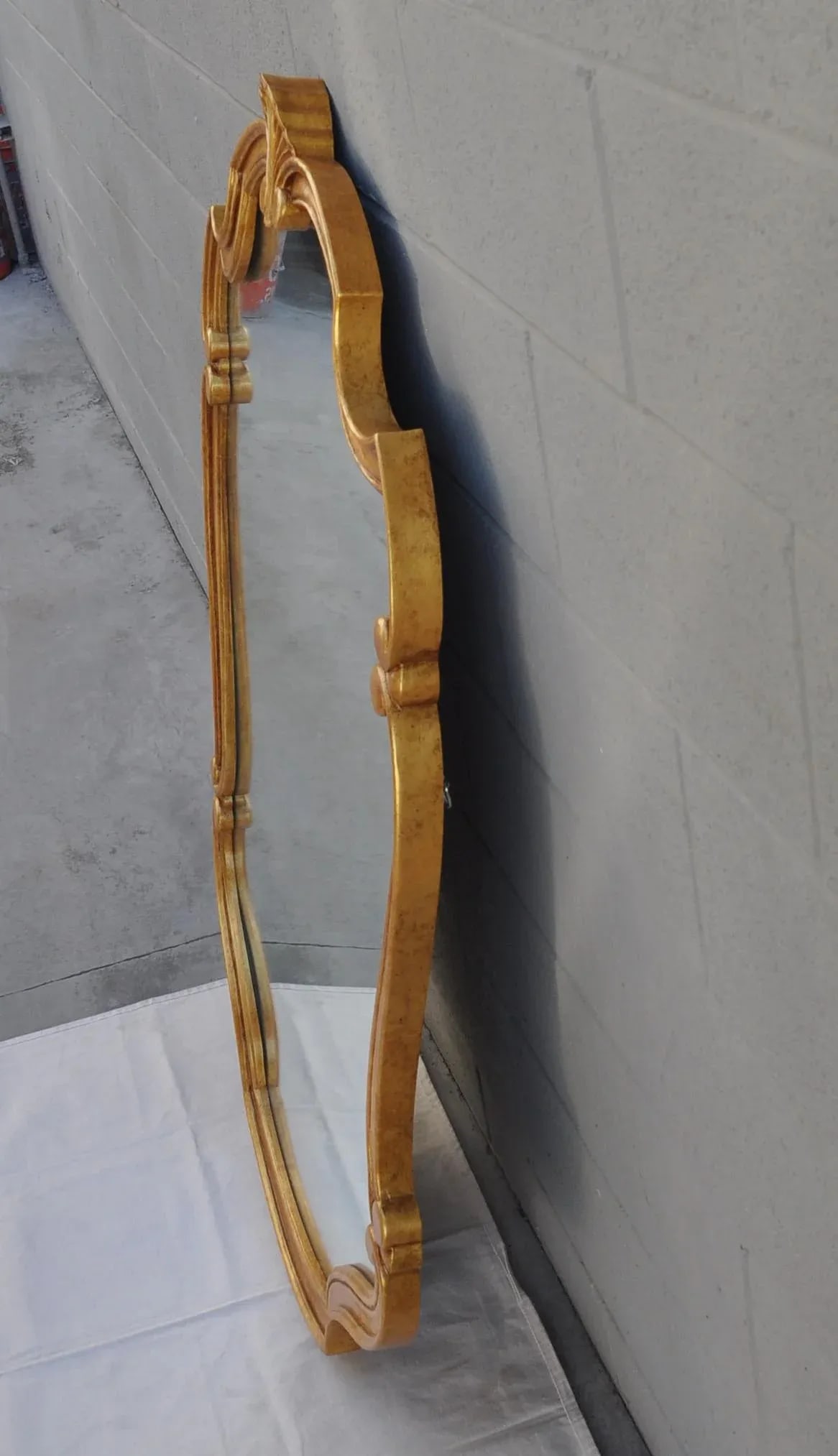 Large 1970s Gold Framed Wall Mirror - 3