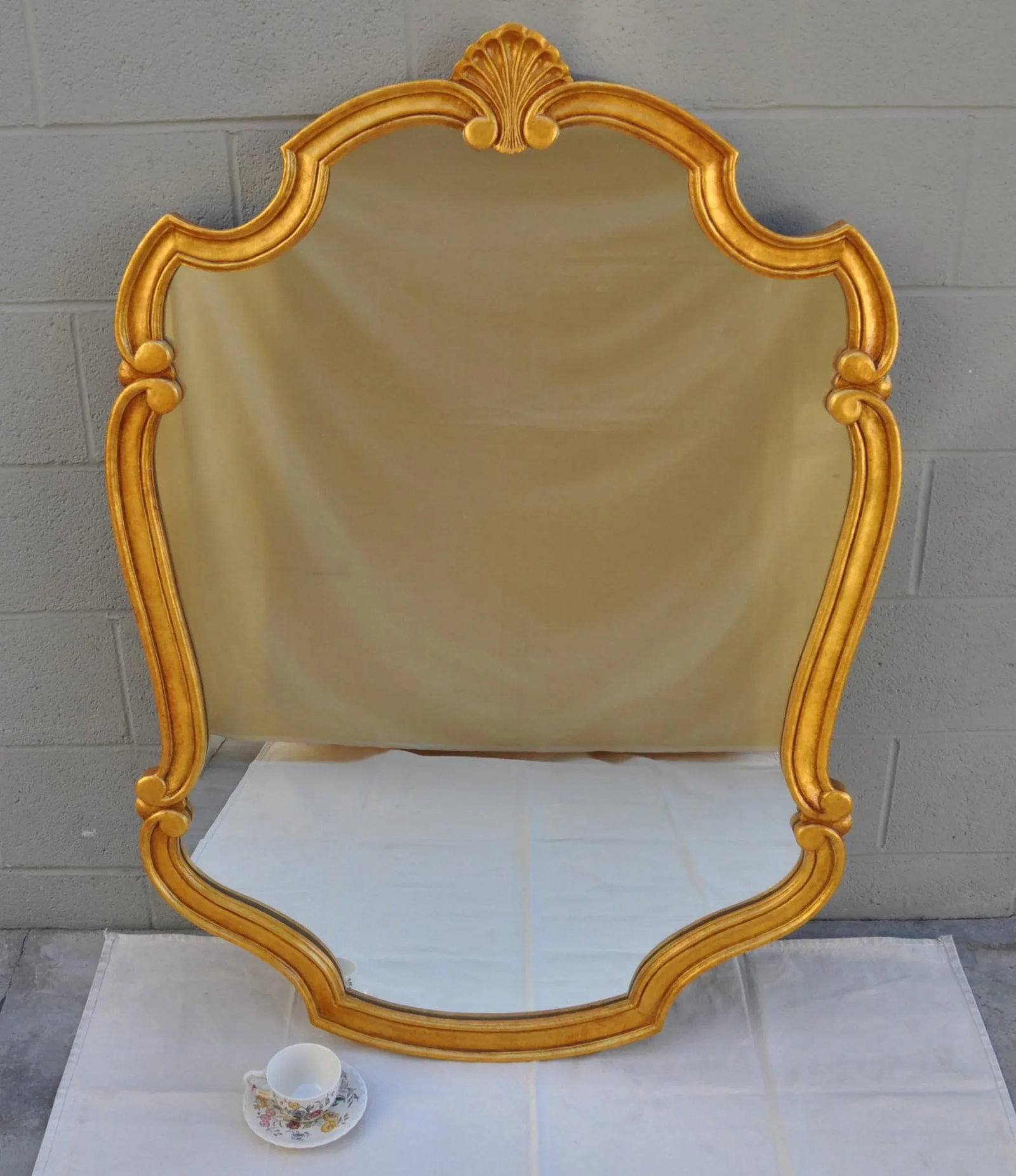 Large 1970s Gold Framed Wall Mirror - 5